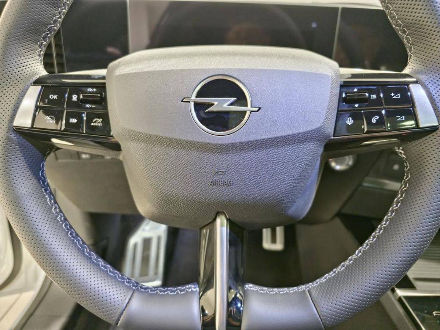 Opel Astra 54kWh GS Auto
