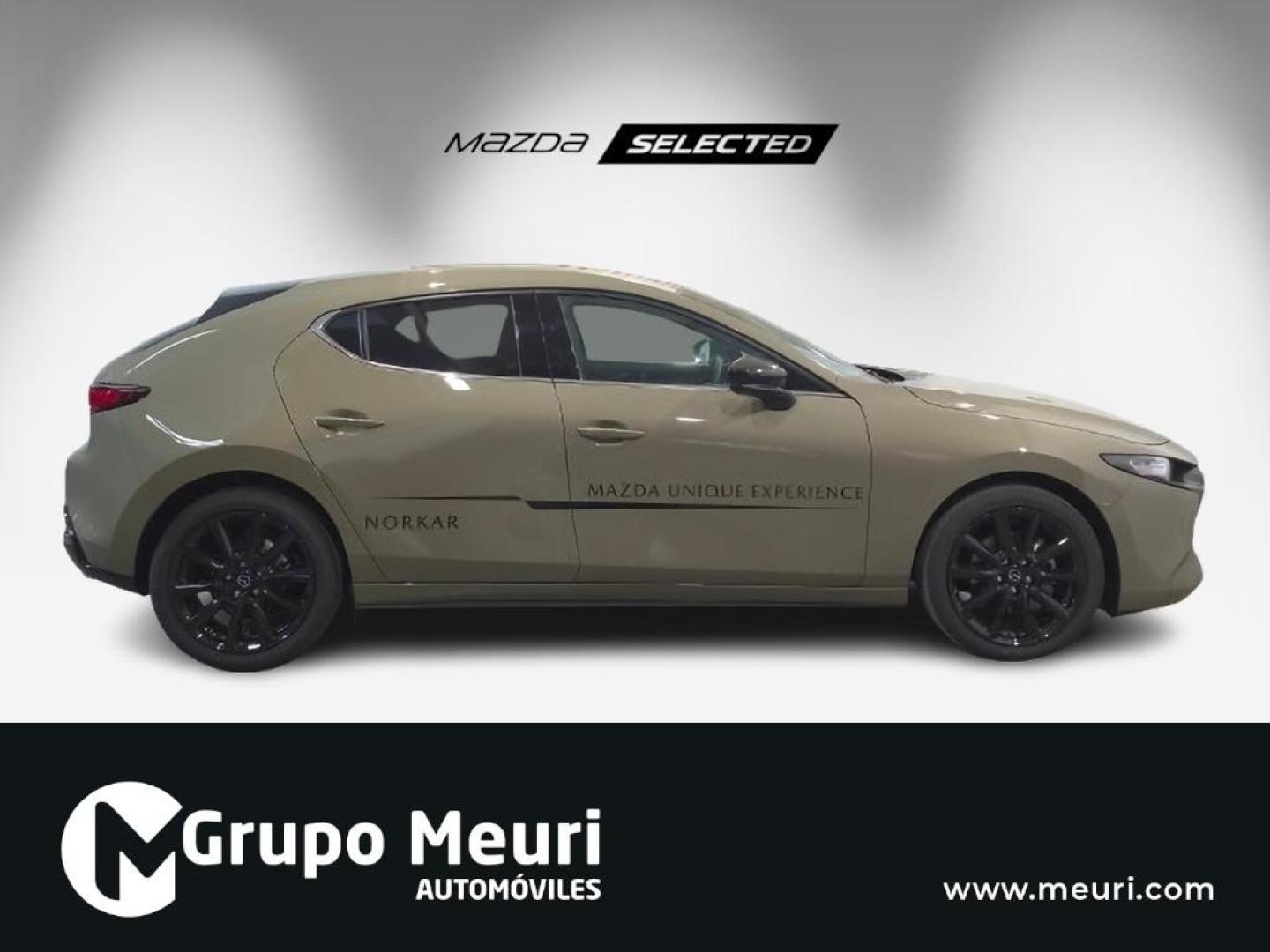 Mazda 3 2024 2.0L E-SKYACTIV G MHEV 90 KW (122 CV) 6AT FWD HOMURA