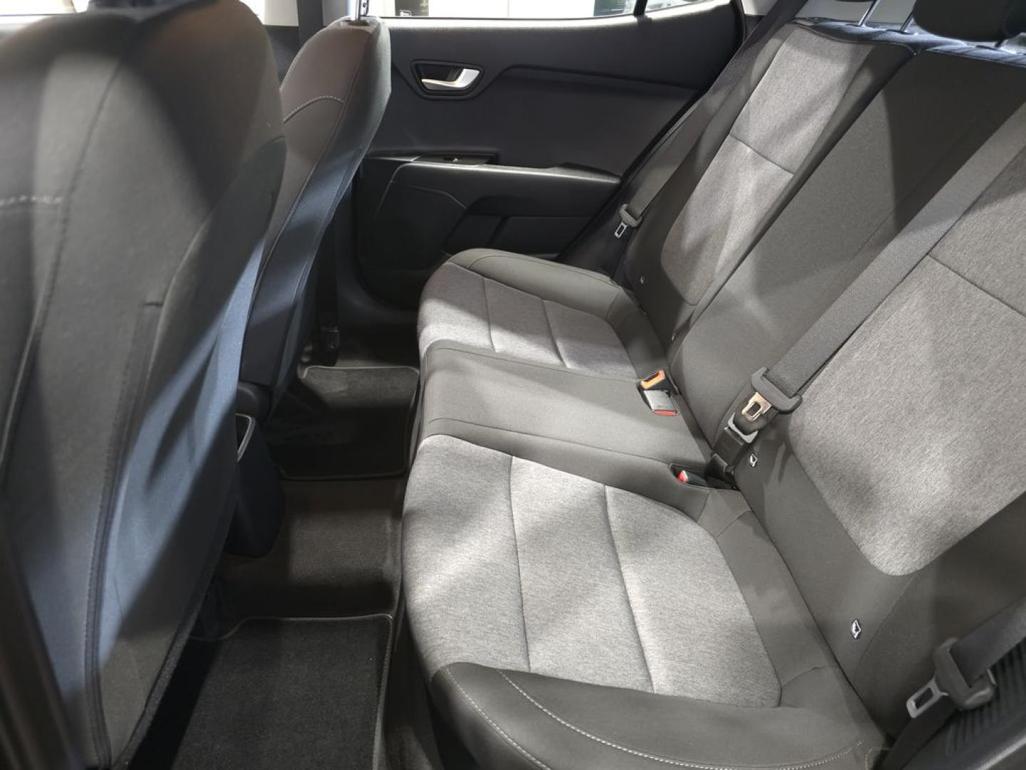 Kia Stonic 1.0 T-GDi 74kW (100CV) MHEV iMT Concept