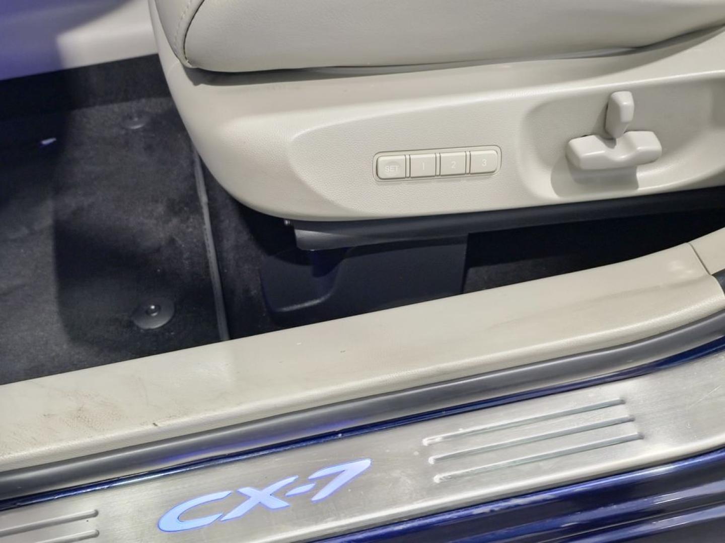 Mazda CX-7 2.2 CRTD Luxury