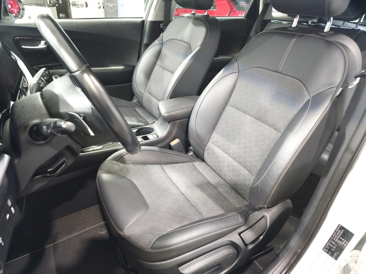 Kia Niro 1.6 GDi HEV 104kW (141CV) Drive