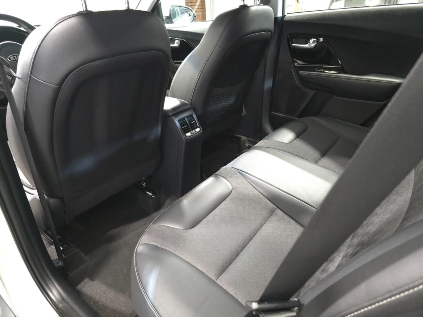 Kia Niro 1.6 GDi HEV 104kW (141CV) Drive