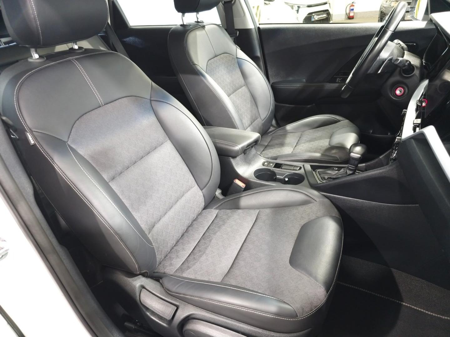 Kia Niro 1.6 GDi HEV 104kW (141CV) Drive