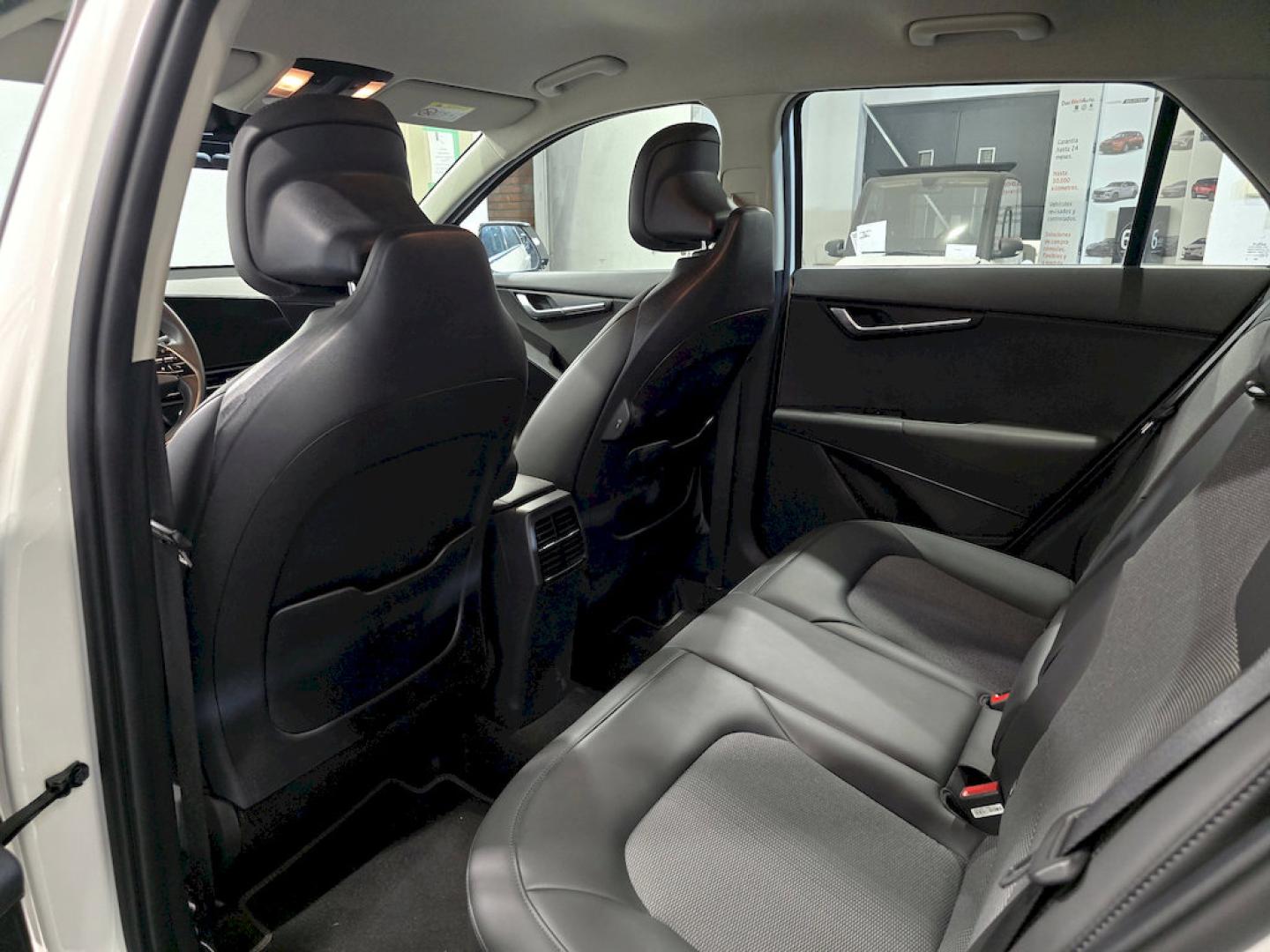 Kia Niro 1.6 GDi HEV 95kW (129CV) Drive