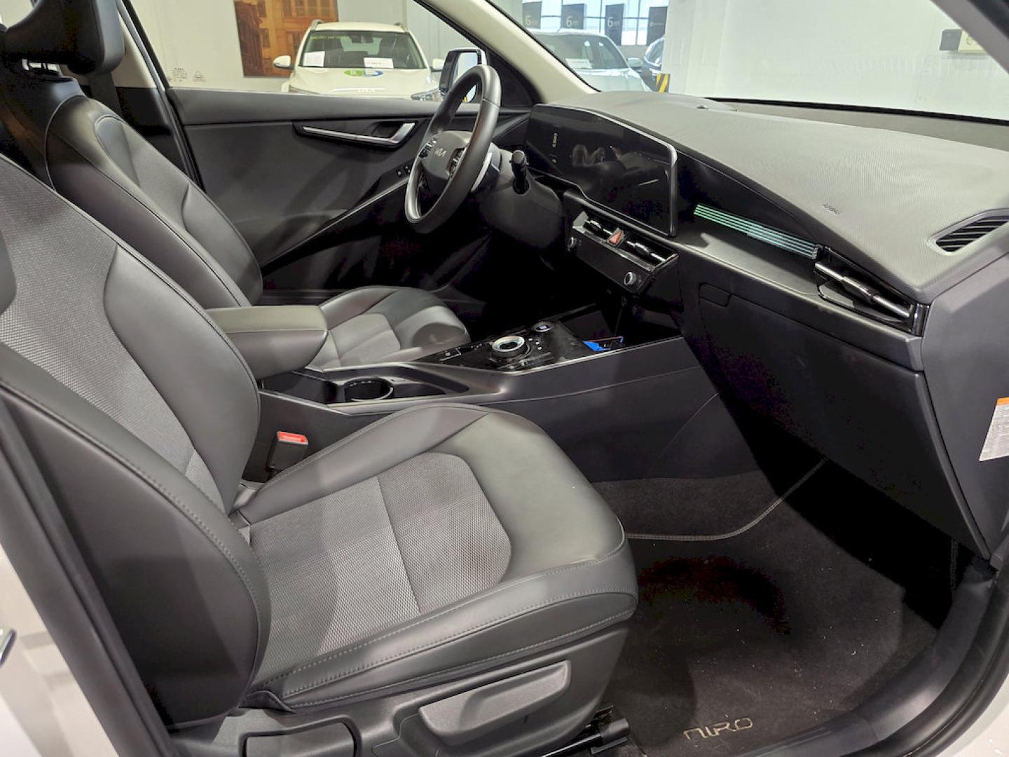 Kia Niro 1.6 GDi HEV 95kW (129CV) Drive