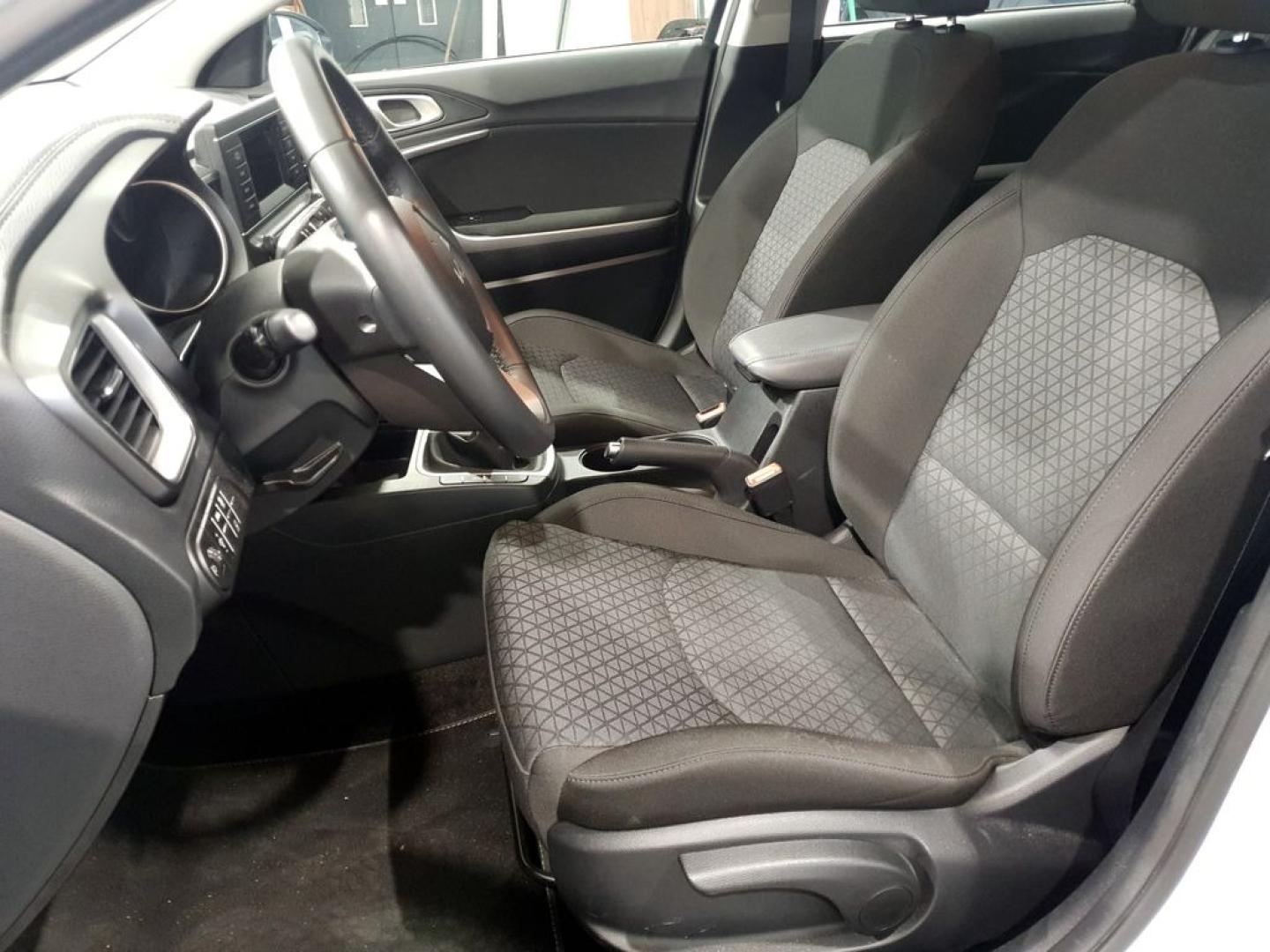 Kia Ceed 1.0 T-GDi 88kW (120CV) Concept