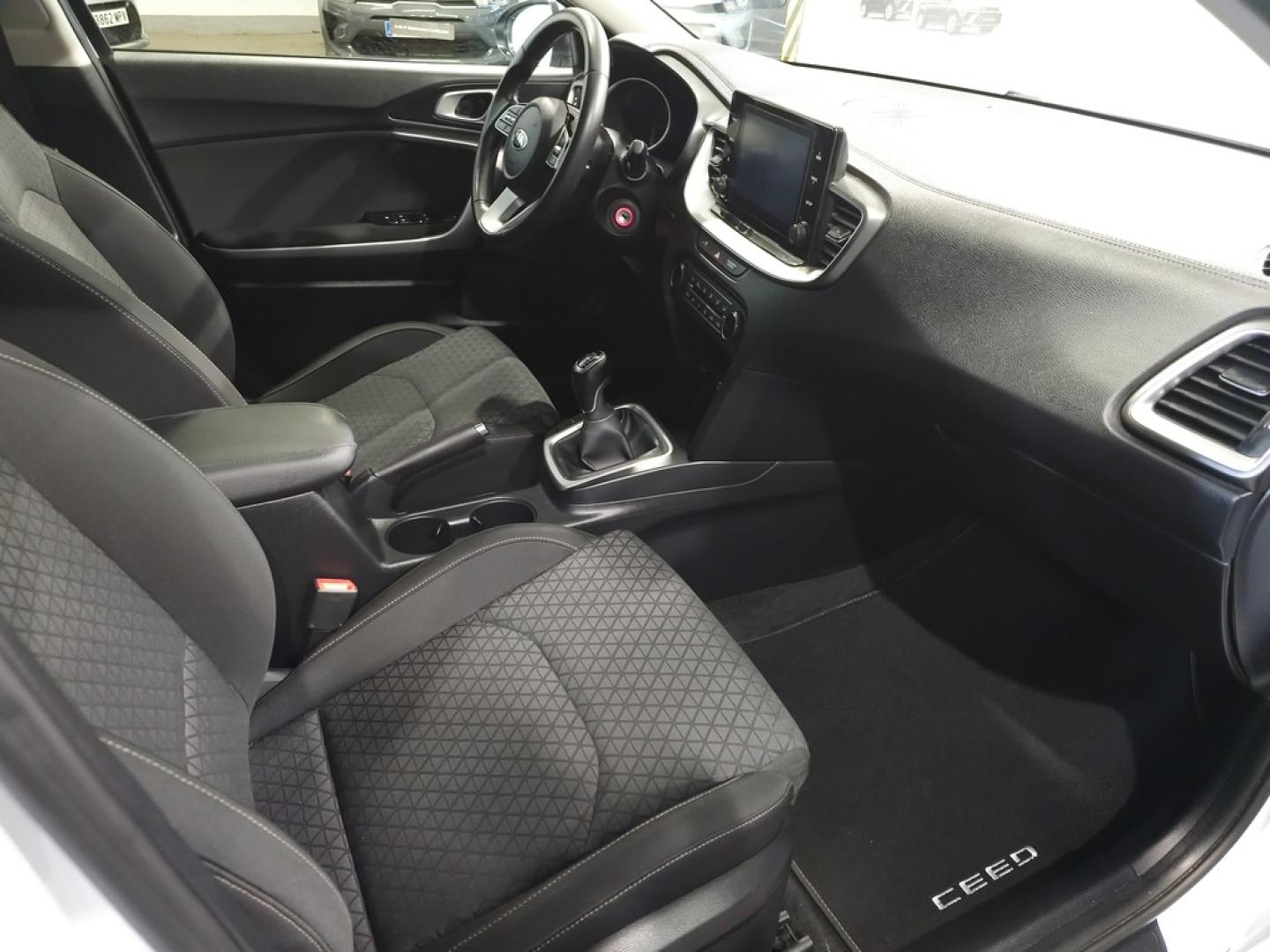 Kia Ceed 1.4 T-GDi 103kW (140CV) Drive