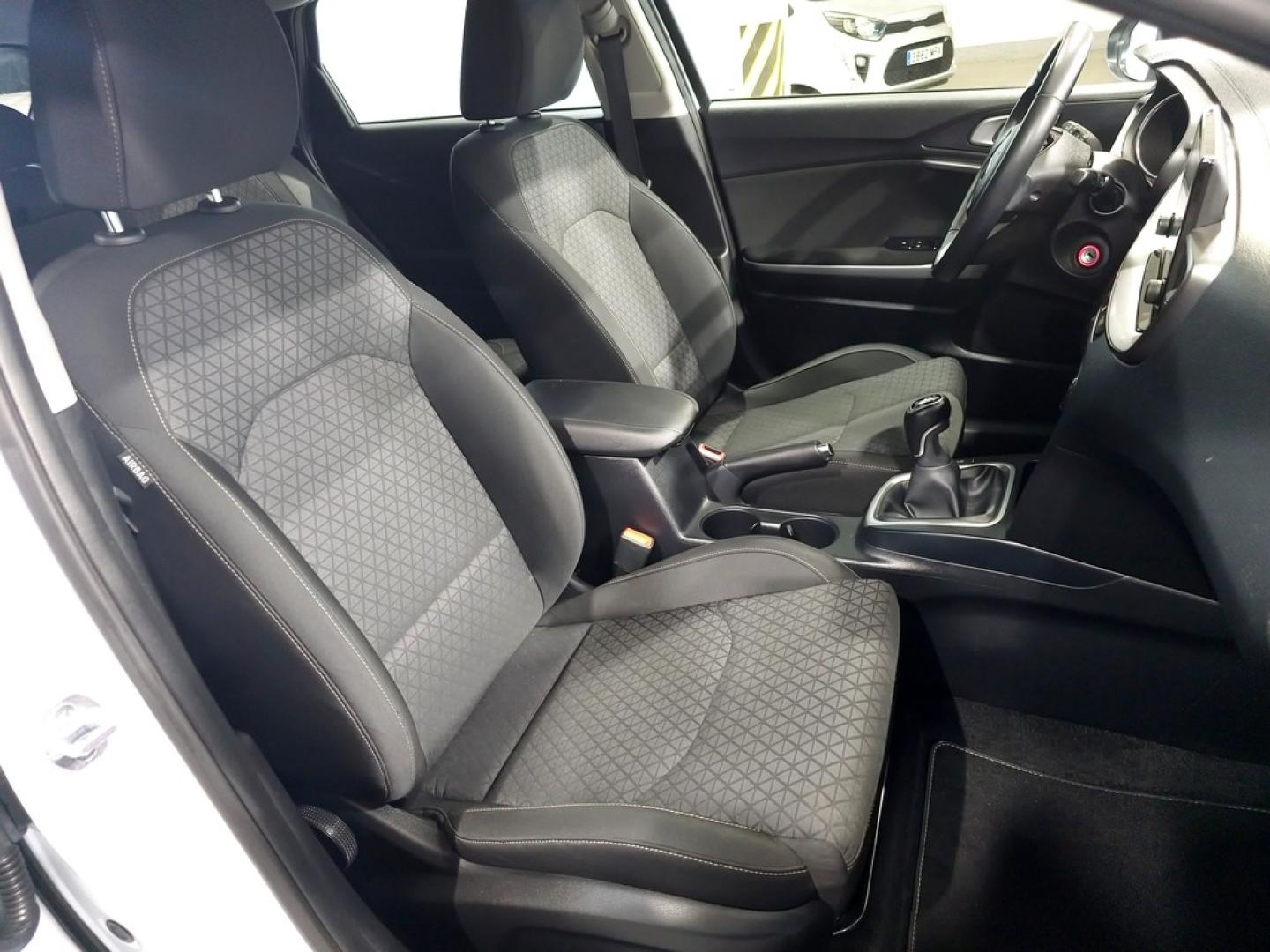 Kia Ceed 1.4 T-GDi 103kW (140CV) Drive