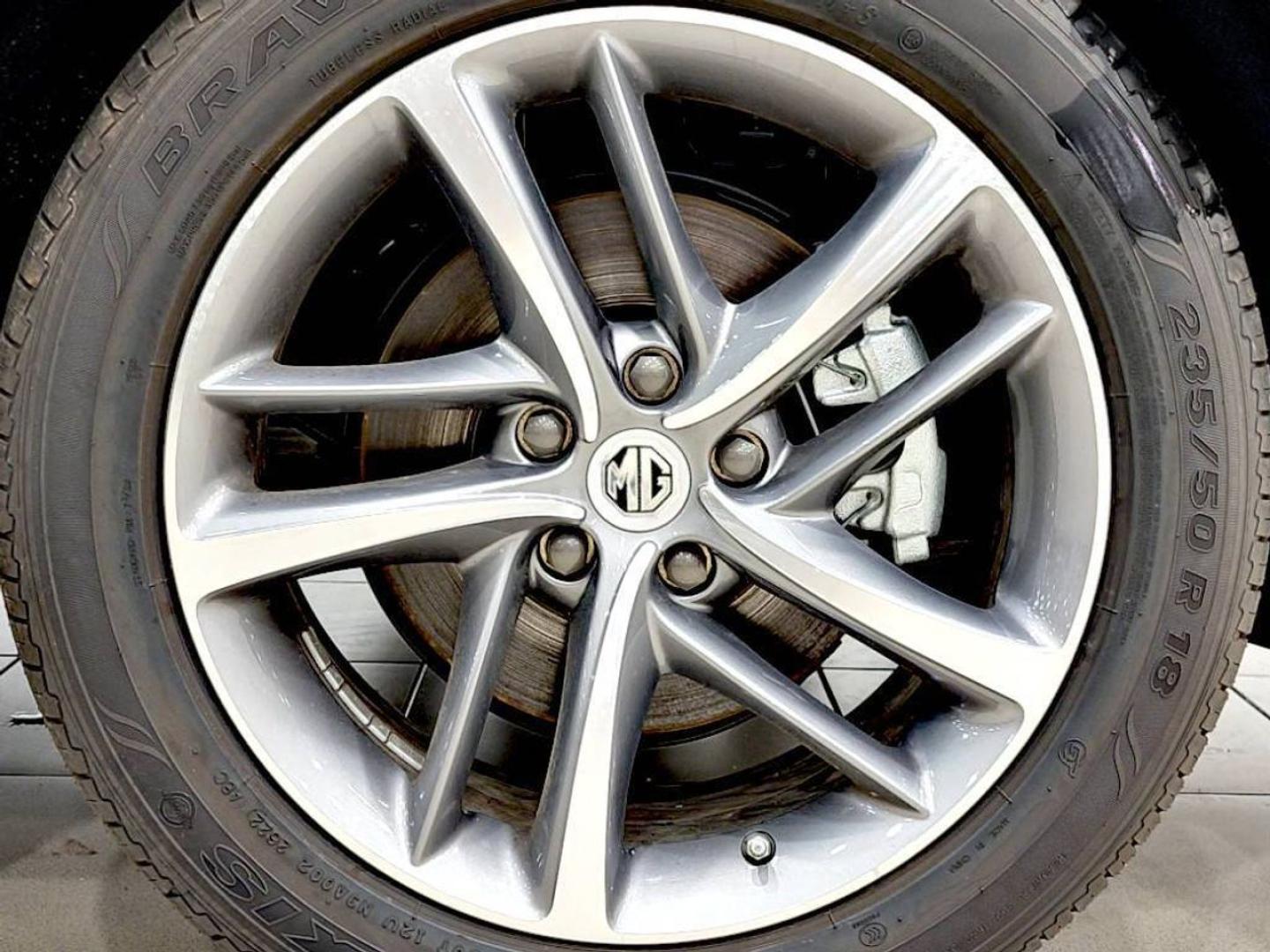 MG eHS 1.5T-GDI PHEV Luxury
