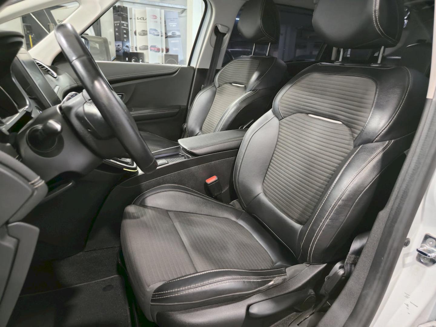 Renault Grand Scenic Zen TCe 97kW (130CV)