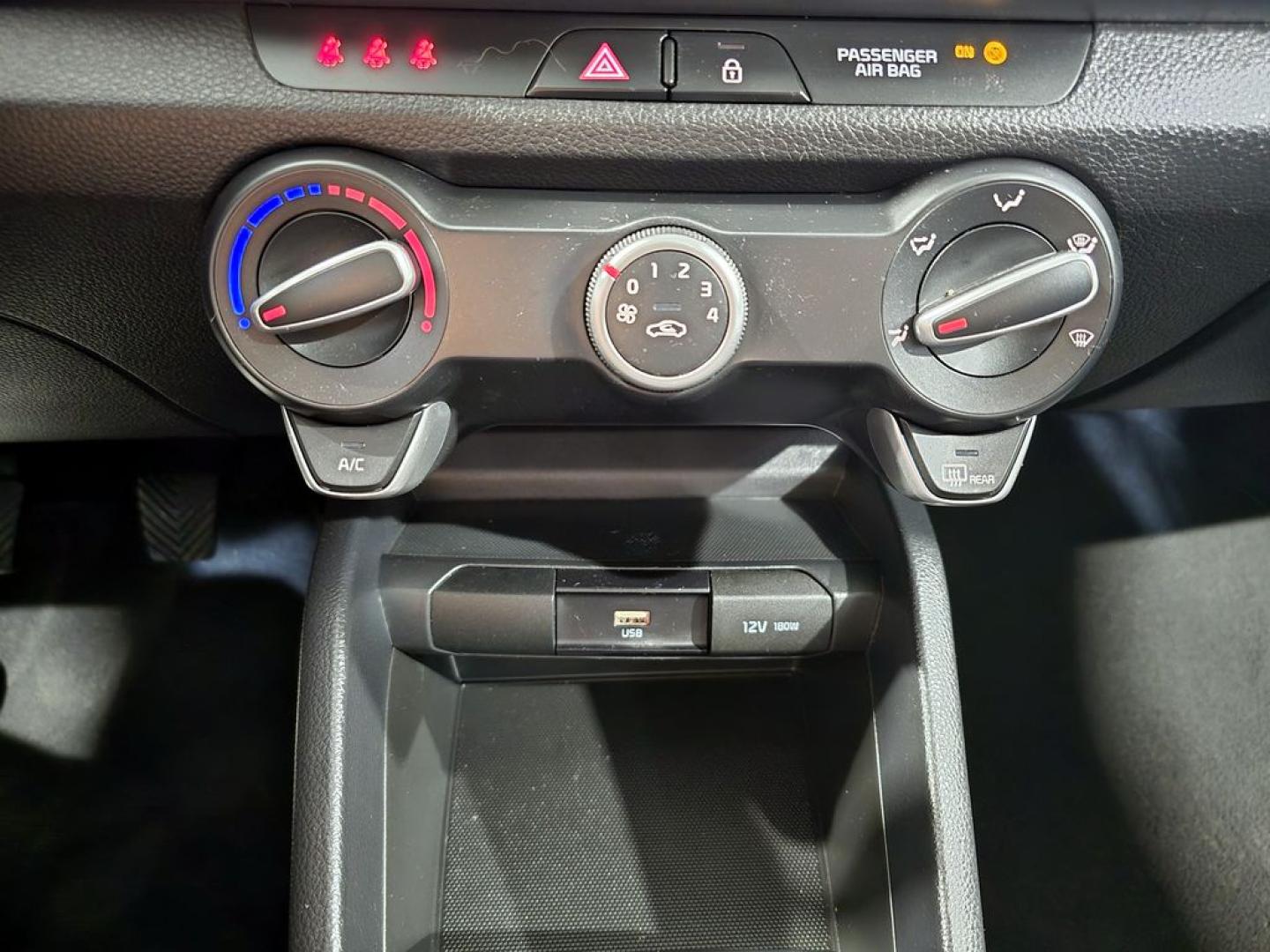 Kia Stonic 1.0 T-GDi 74kW (100CV) MHEV iMT Concept