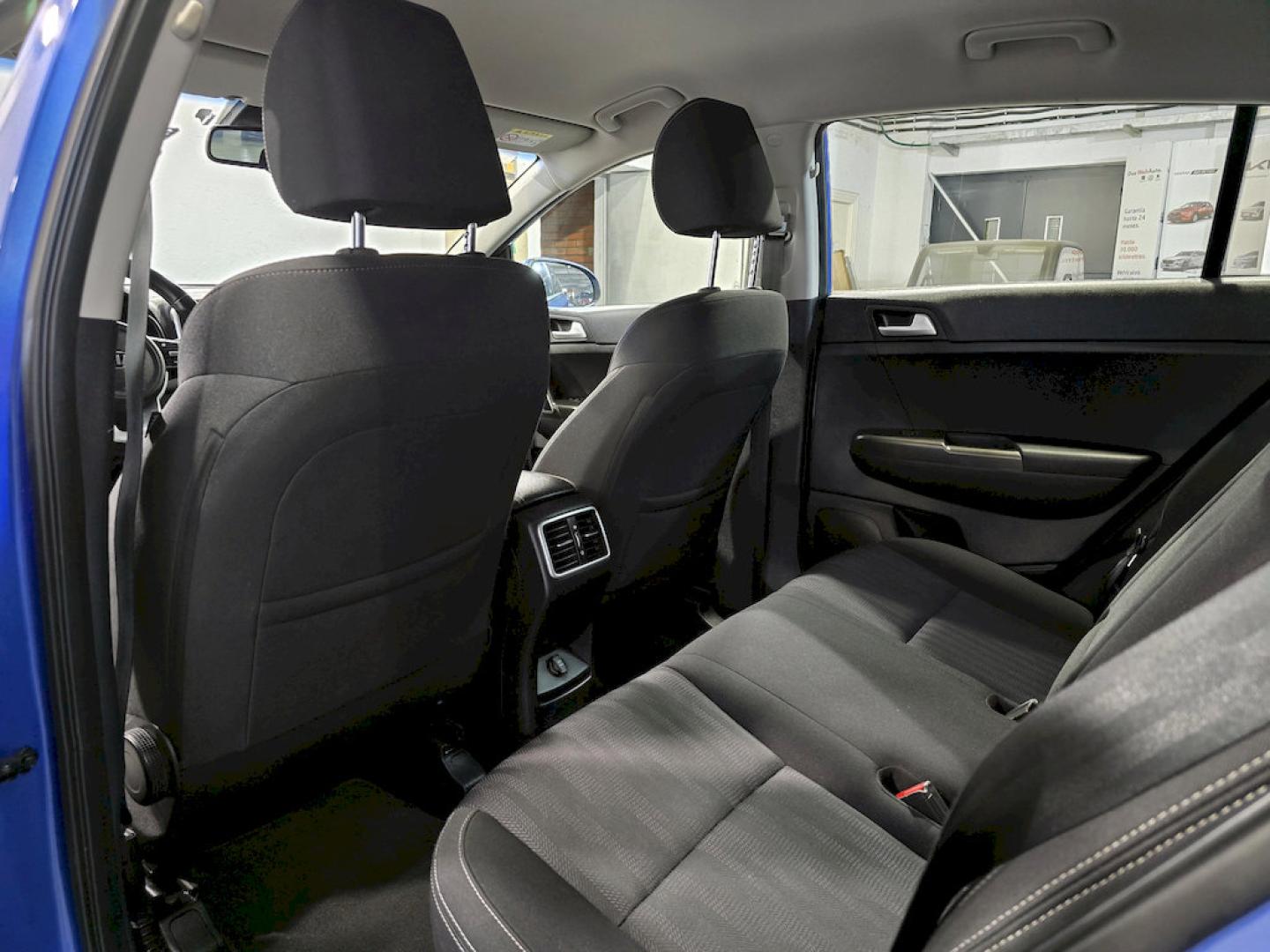 Kia Sportage 1.6 MHEV Business 85kW (115CV) 4x2