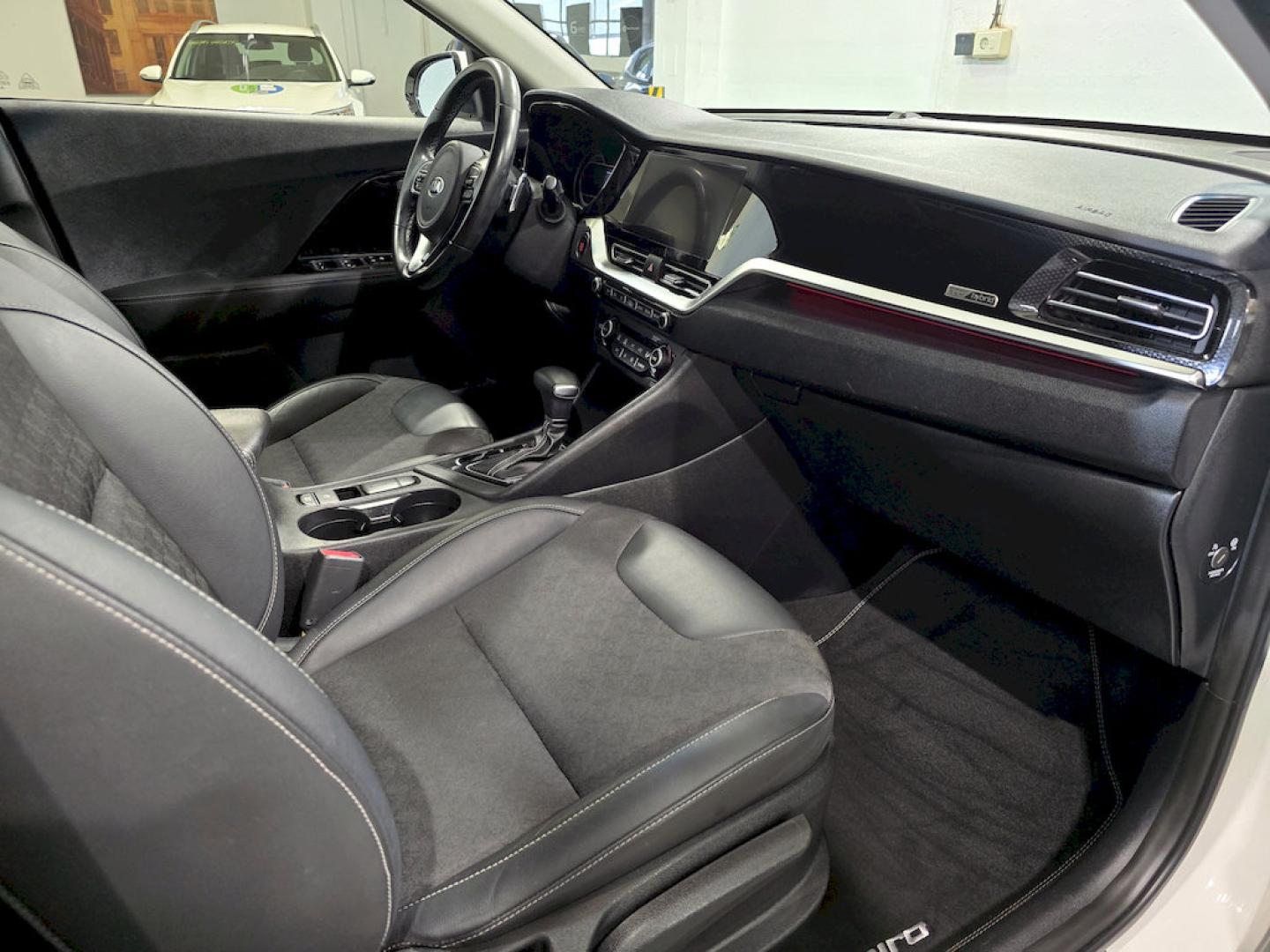 Kia Niro 1.6 GDi HEV 104kW (141CV) Emotion
