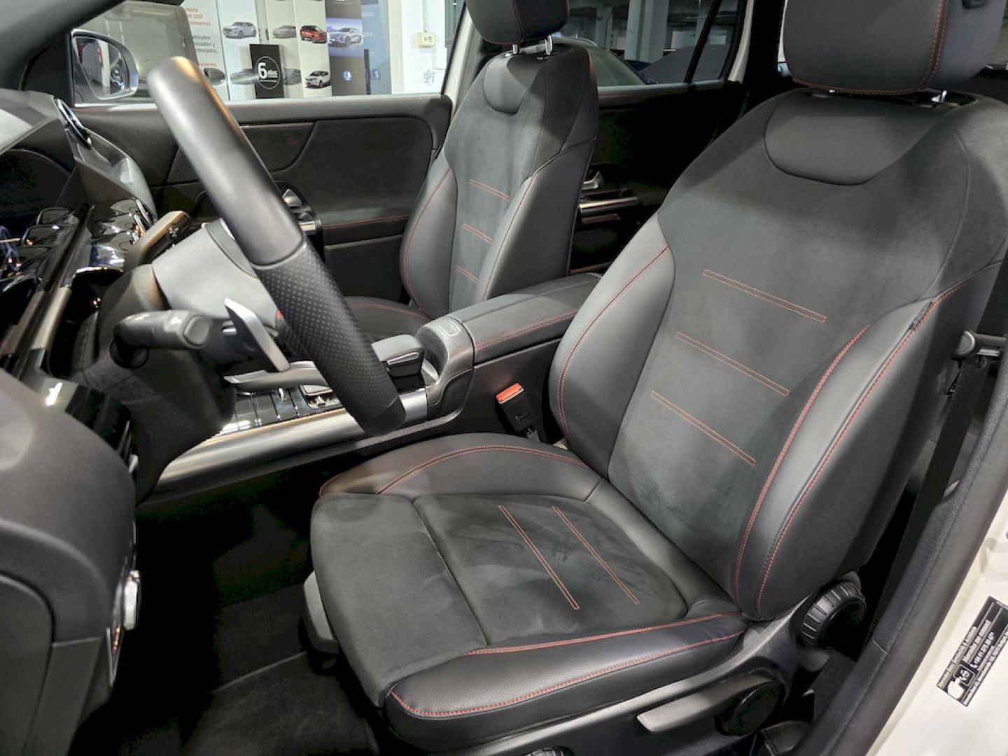 Mercedes Benz Clase GLA GLA 200 D 4MATIC AMG LINE