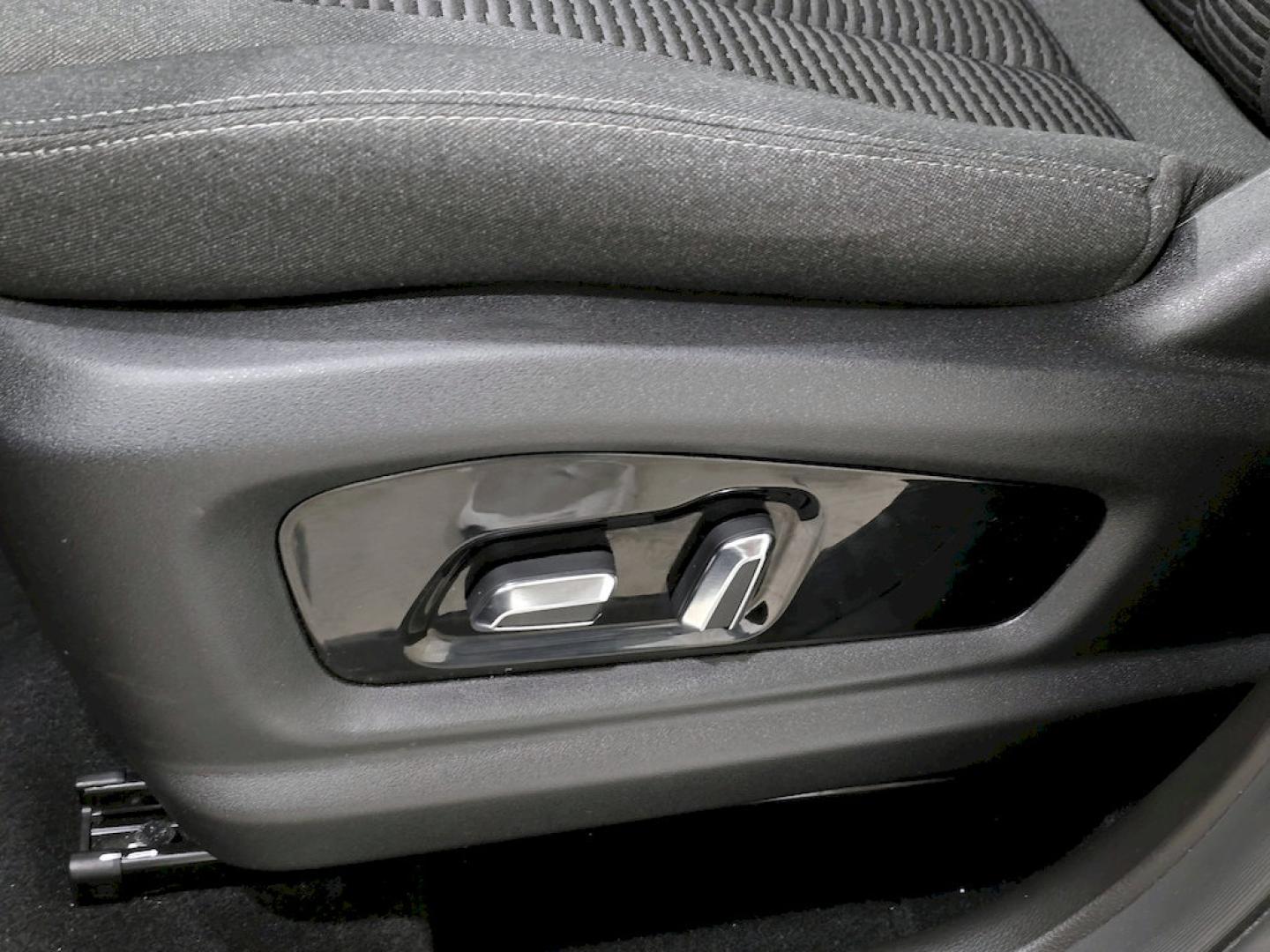Ebro S700 1.6 TGDI Comfort 7 DCT
