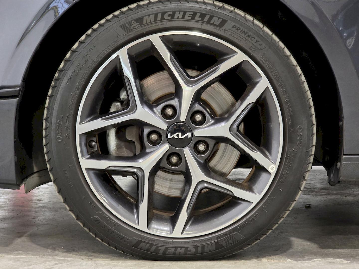 Kia Ceed 1.6 MHEV iMT 100kW (136CV) Tech