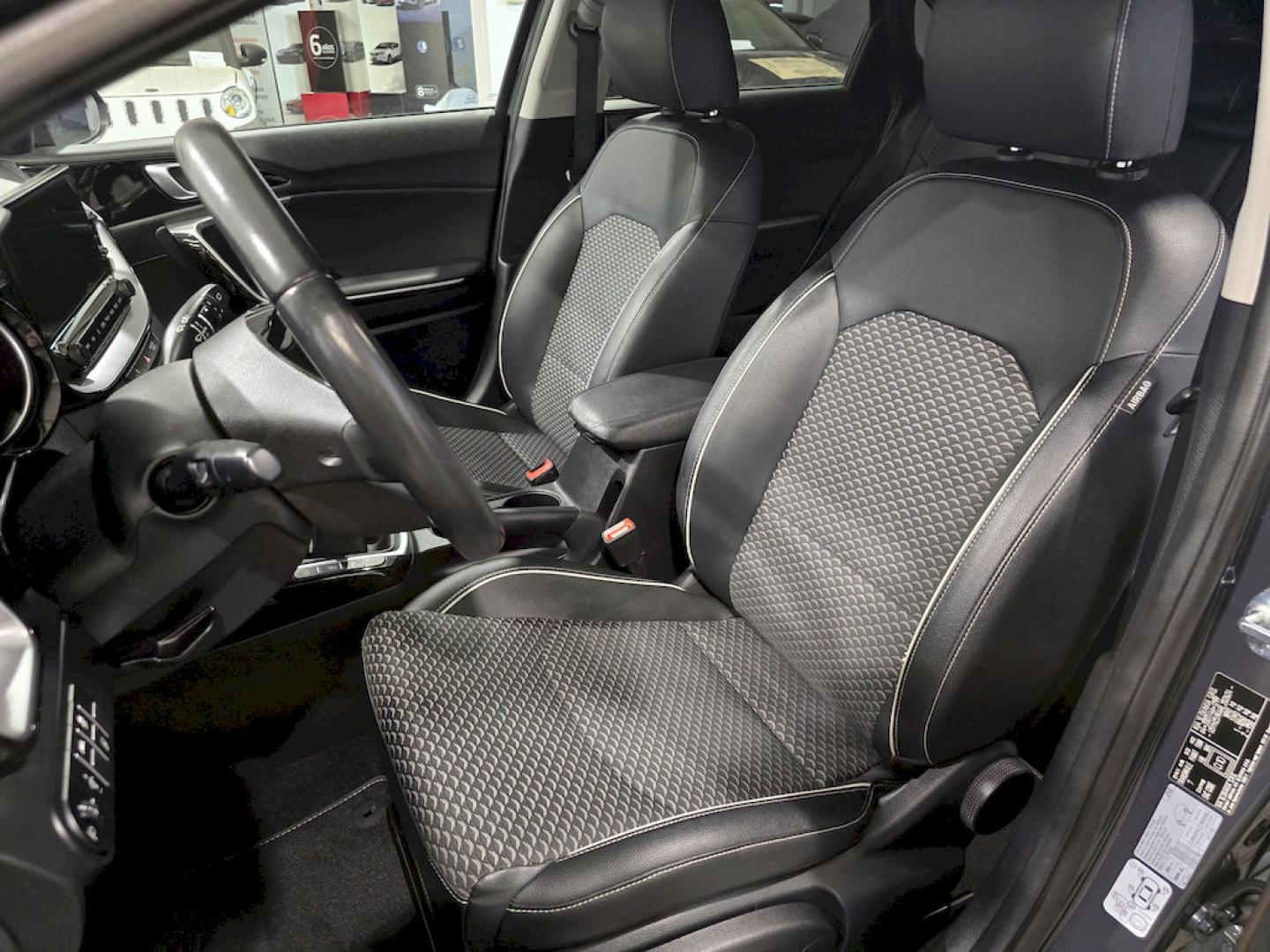 Kia Ceed 1.6 MHEV iMT 100kW (136CV) Tech
