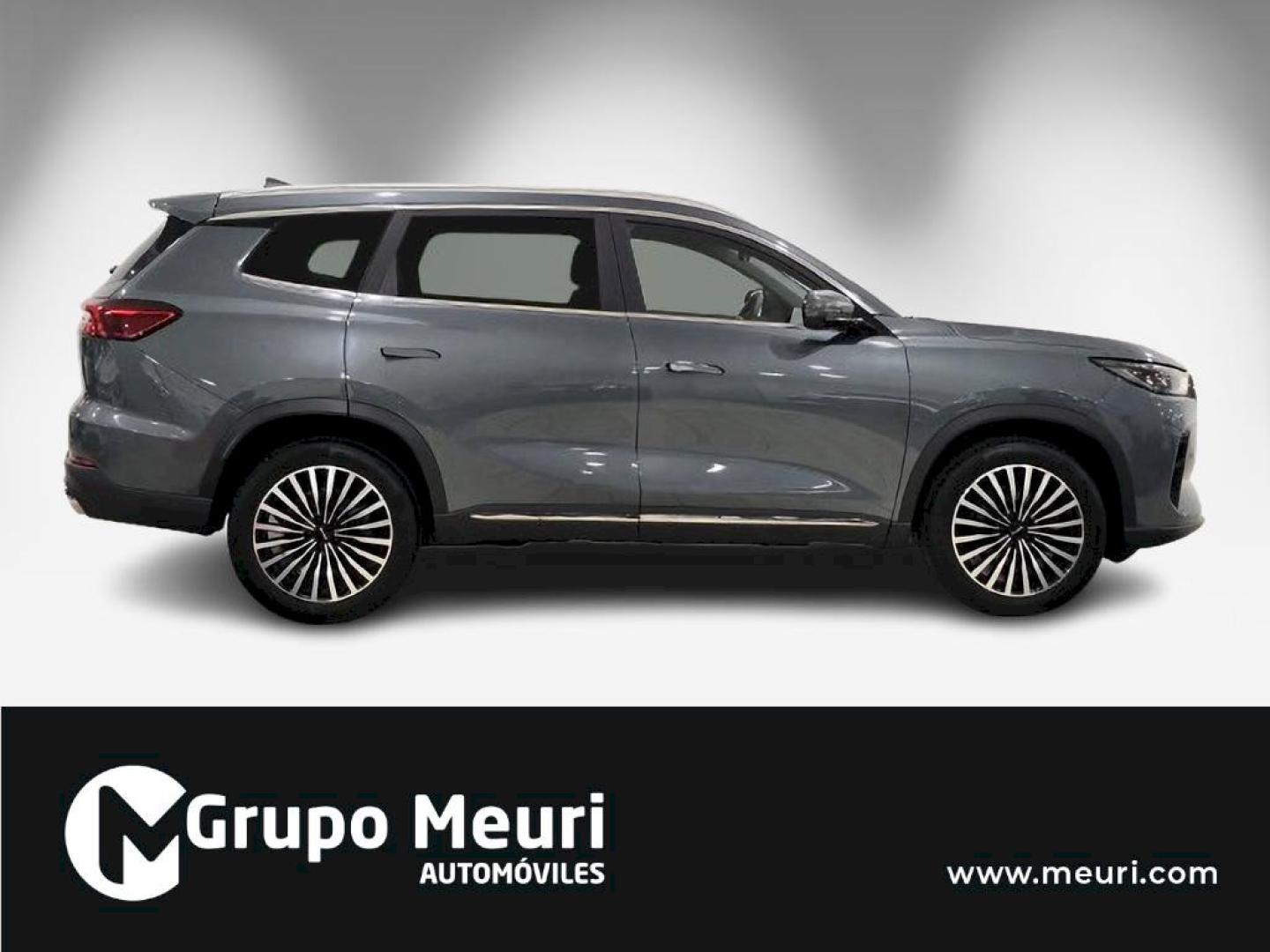 Ebro S800 1.6 TGDI Premium 7 DCT