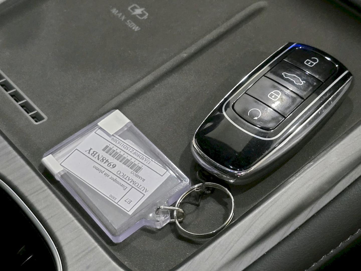 Ebro S800 1.6 TGDI Premium 7 DCT