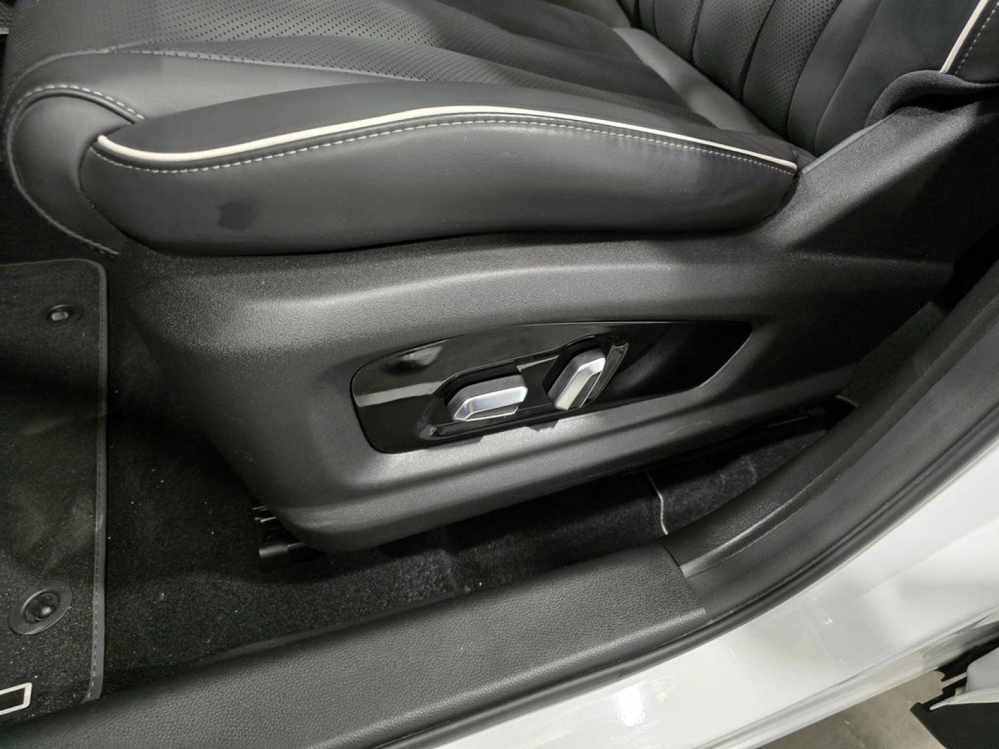 Ebro S700 1.5 TGDI PHEV Premium E-CVT