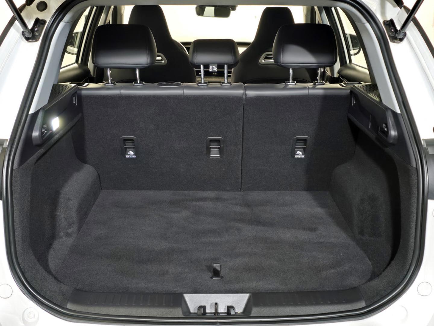 Ebro S700 1.5 TGDI PHEV Premium E-CVT