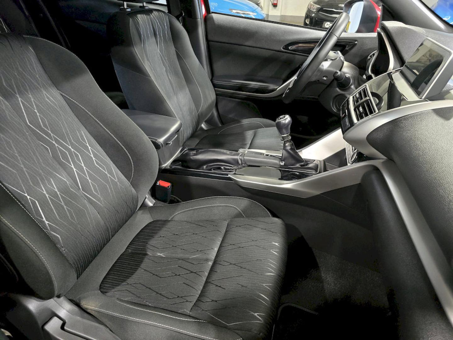 Mitsubishi Eclipse Cross 150T Challenge