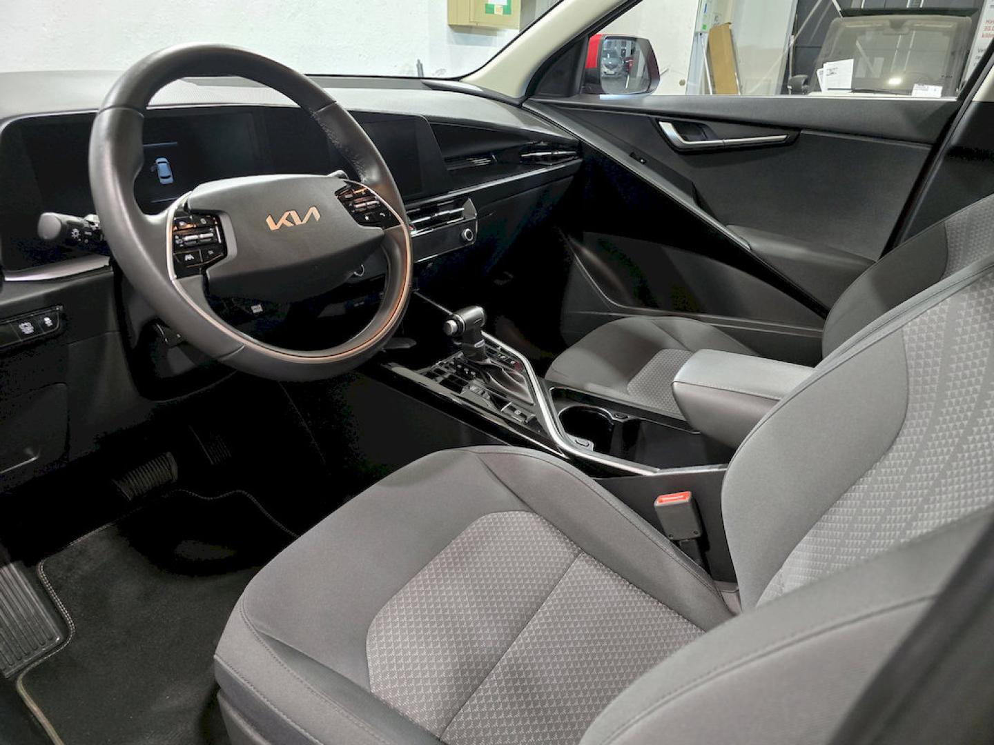 Kia Niro 1.6 GDi HEV 104kW (141CV) Concept