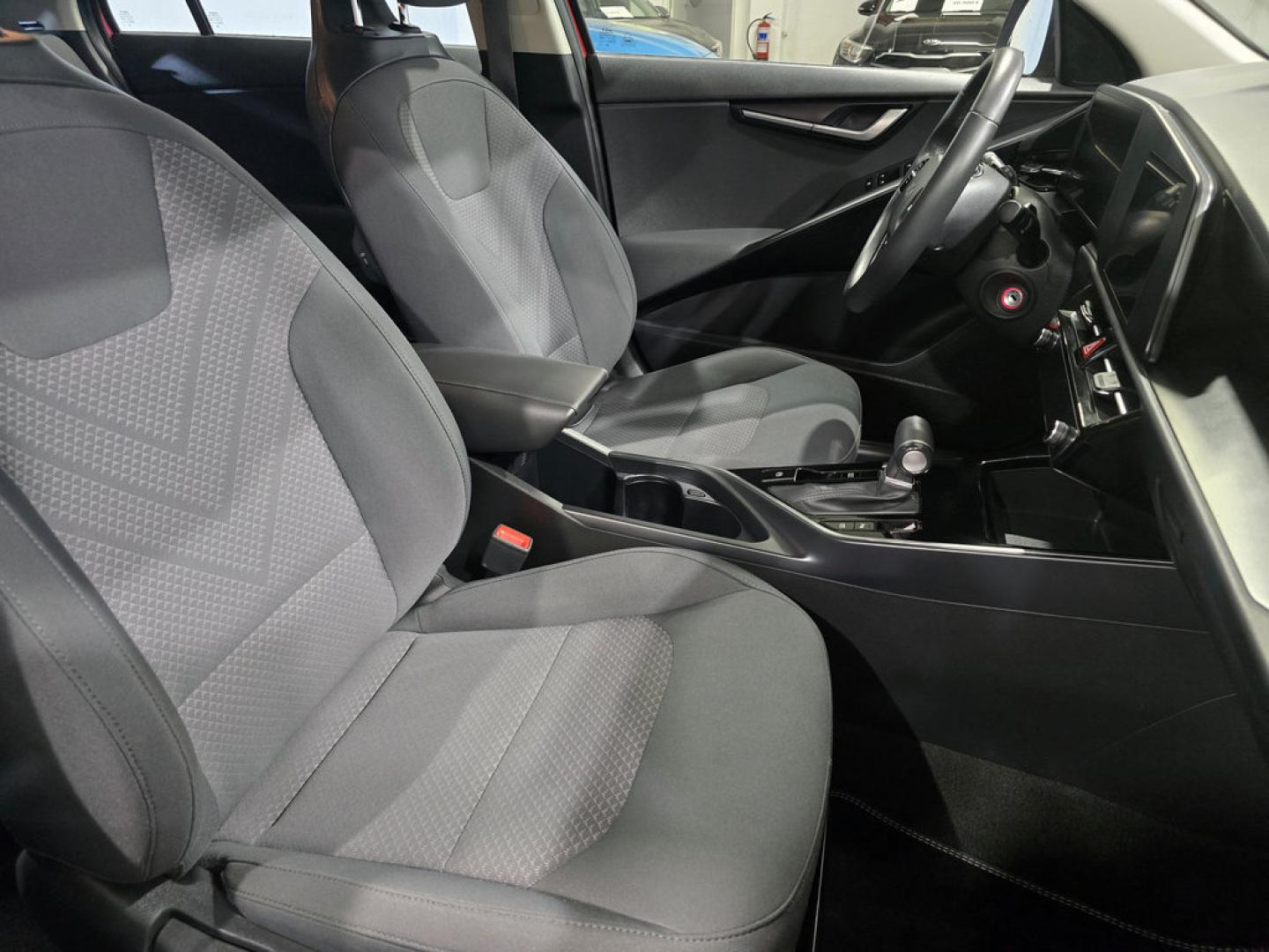 Kia Niro 1.6 GDi HEV 104kW (141CV) Concept