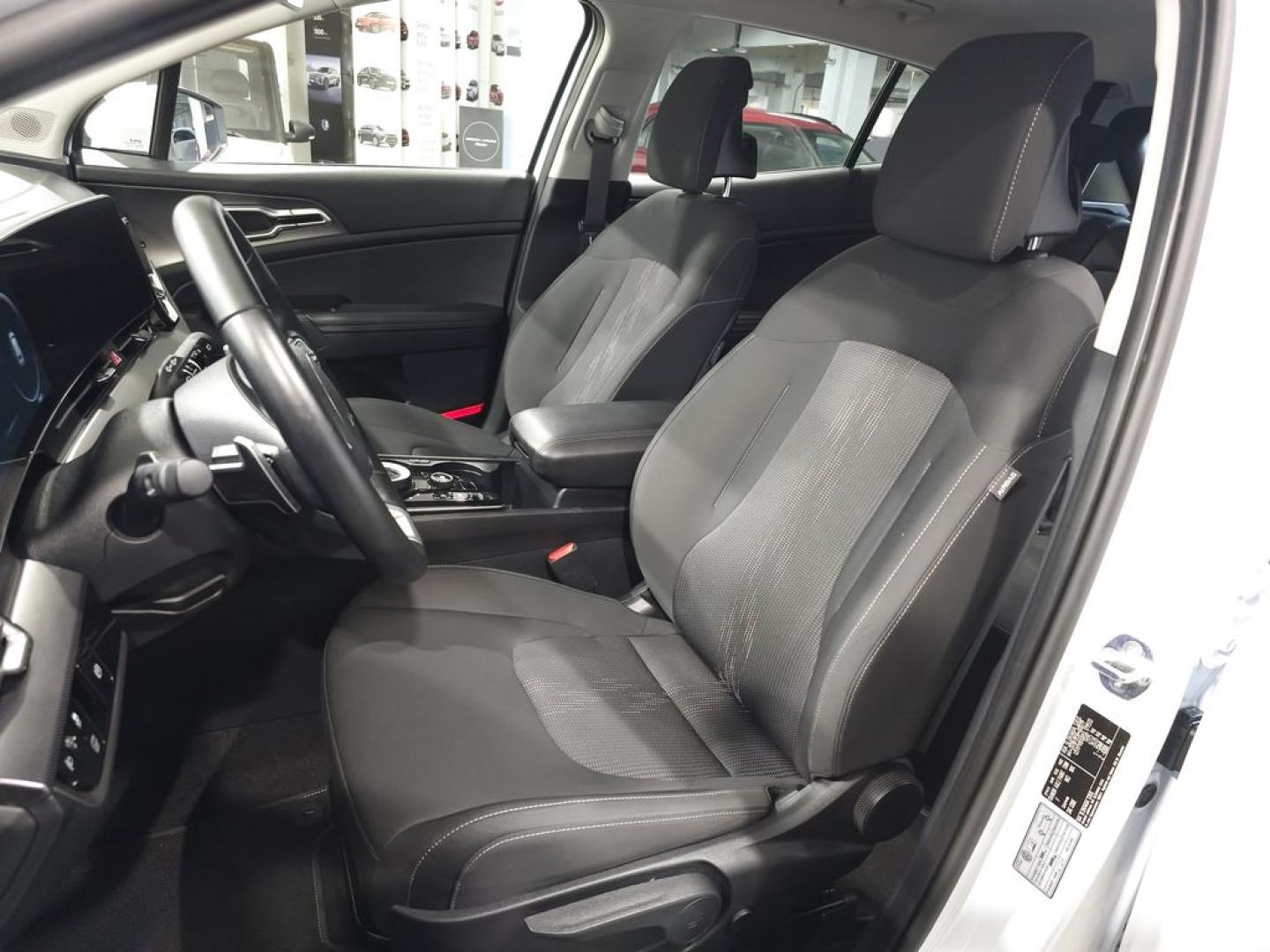 Kia Sportage 1.6 T-GDi HEV Drive 4X2 (Pack Design)
