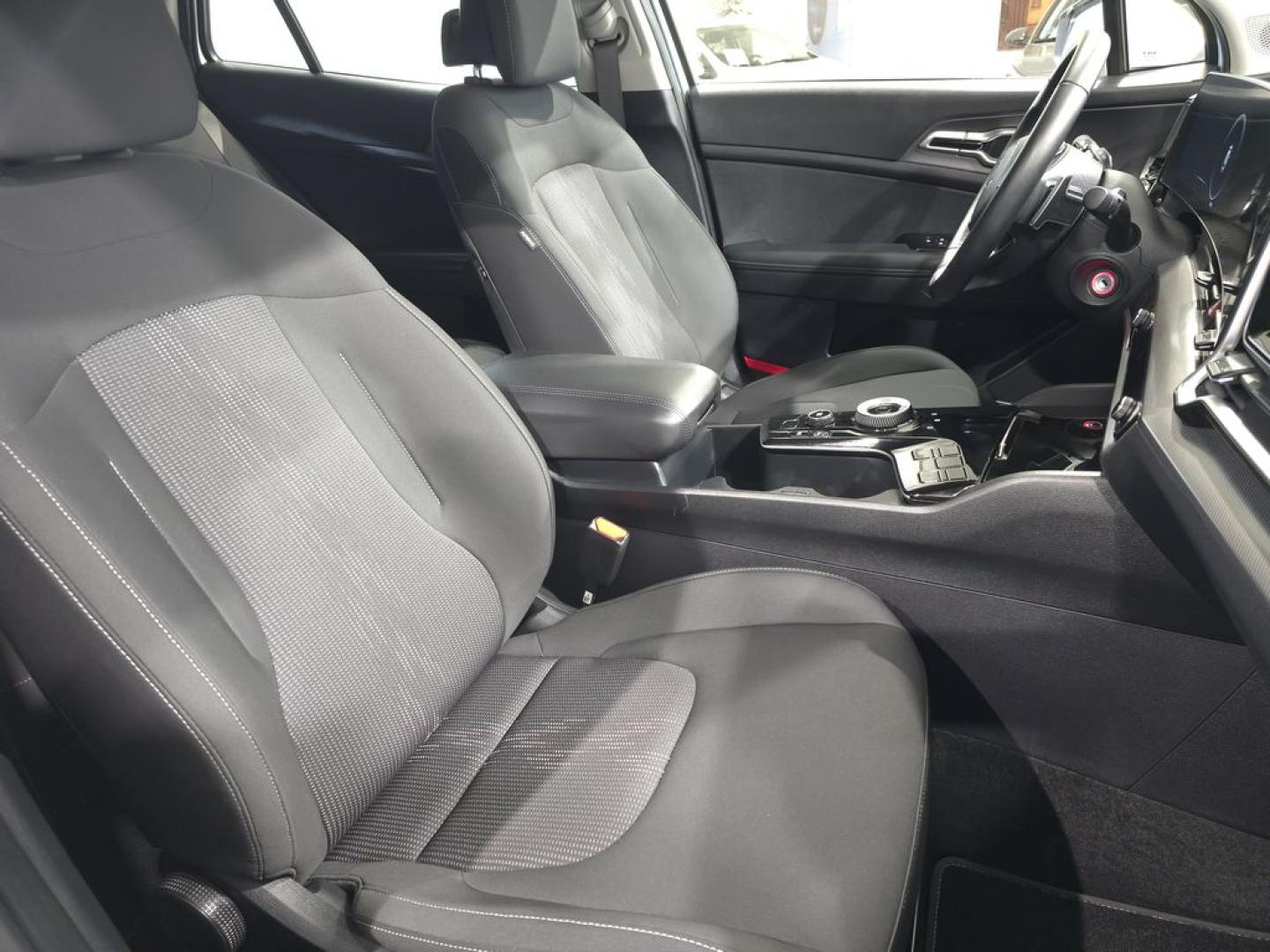 Kia Sportage 1.6 T-GDi HEV Drive 4X2 (Pack Design)