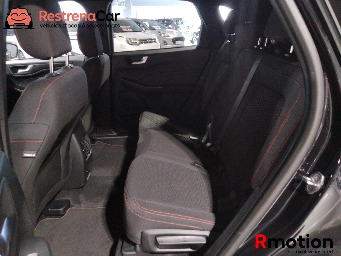 Ford Kuga 2.5 FHEV ST-LINE AUTO 180 5P