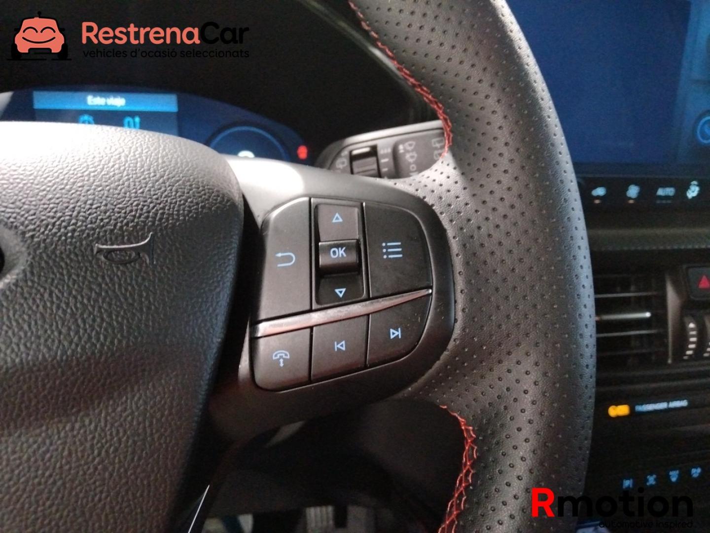 Ford Kuga 2.5 FHEV ST-LINE AUTO 180 5P