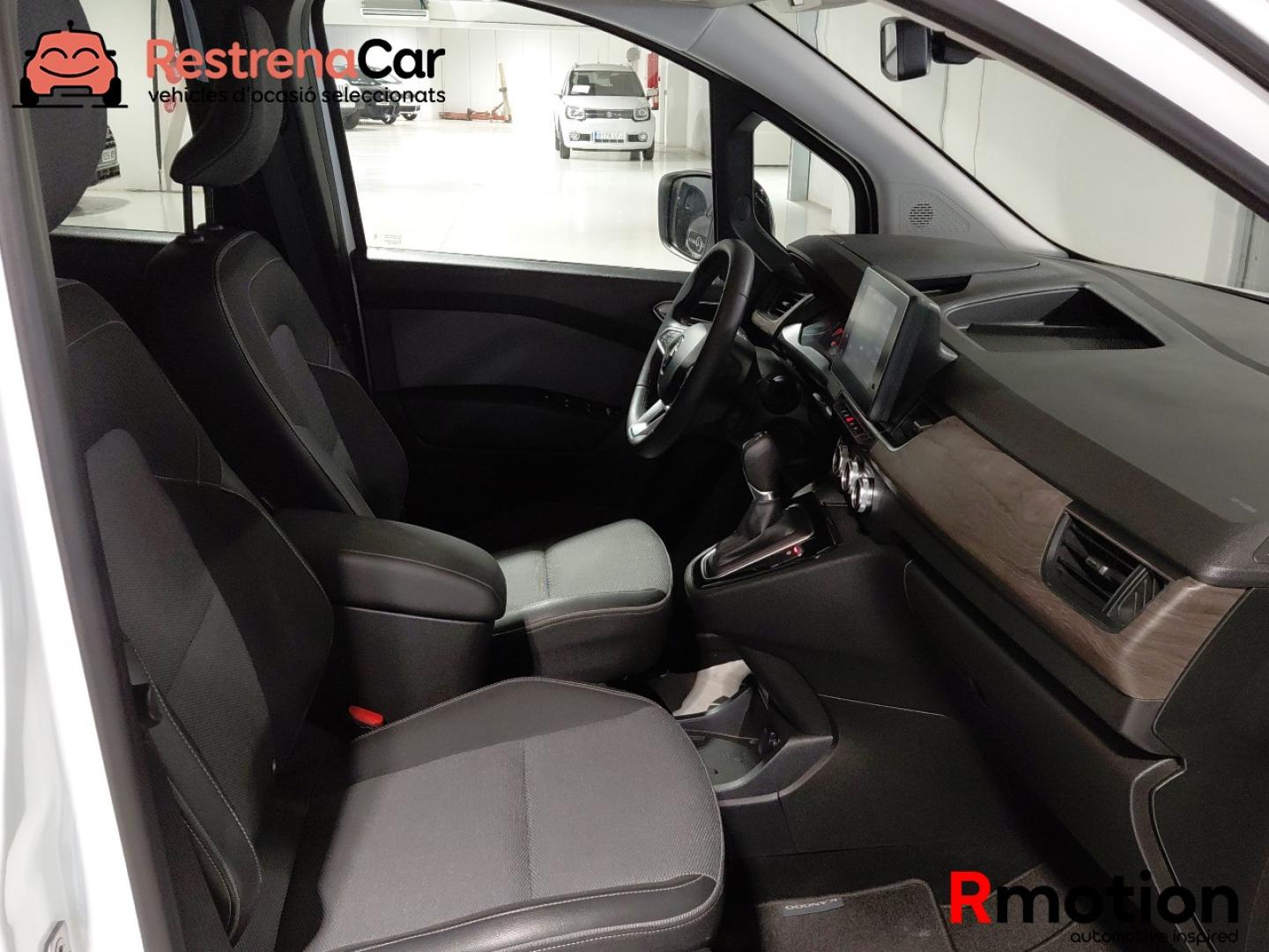 Renault Kangoo 1.3 TCE 96KW TECHNO EDC 130 5P