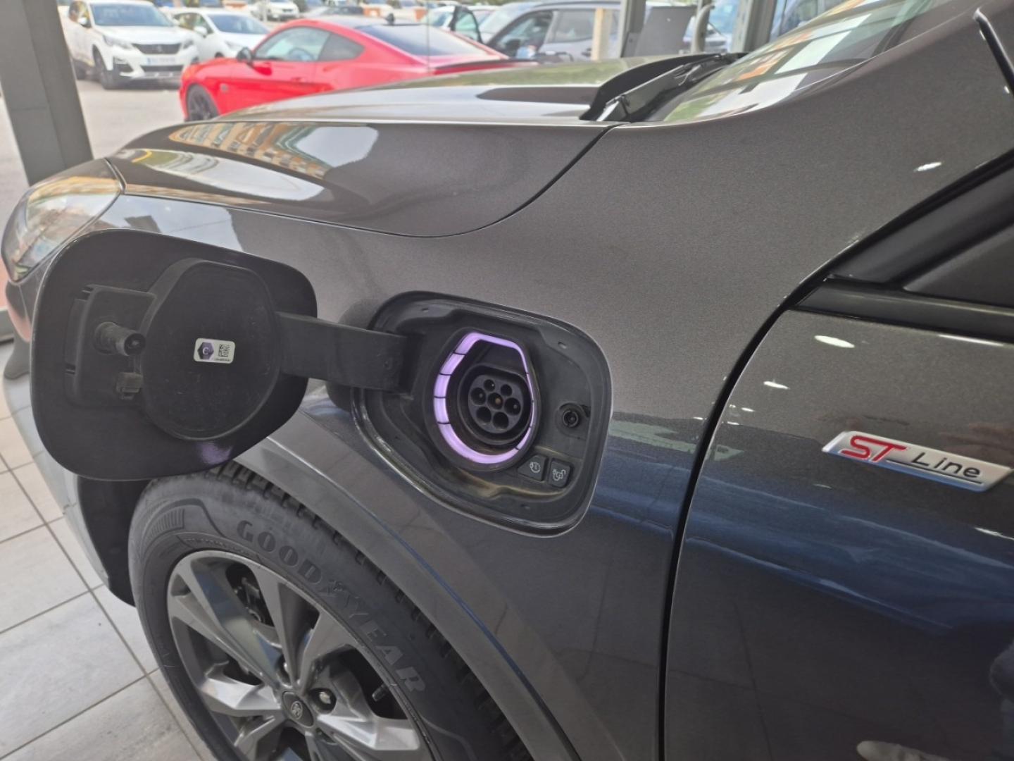 Ford Kuga ST-Line X 2.5 Duratec PHEV 165kW Auto 225CV