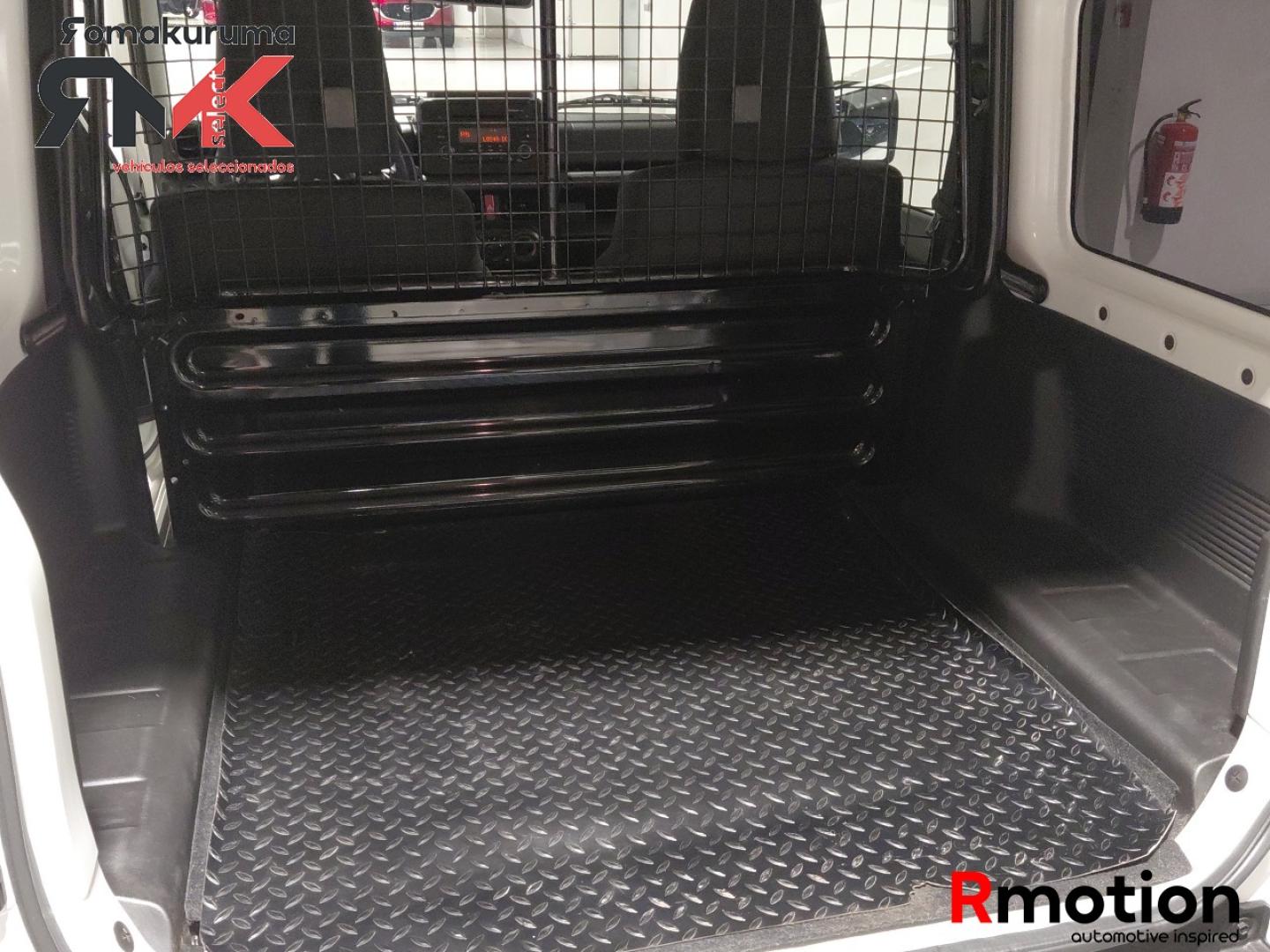 Suzuki Jimny 1.5 PRO 5MT