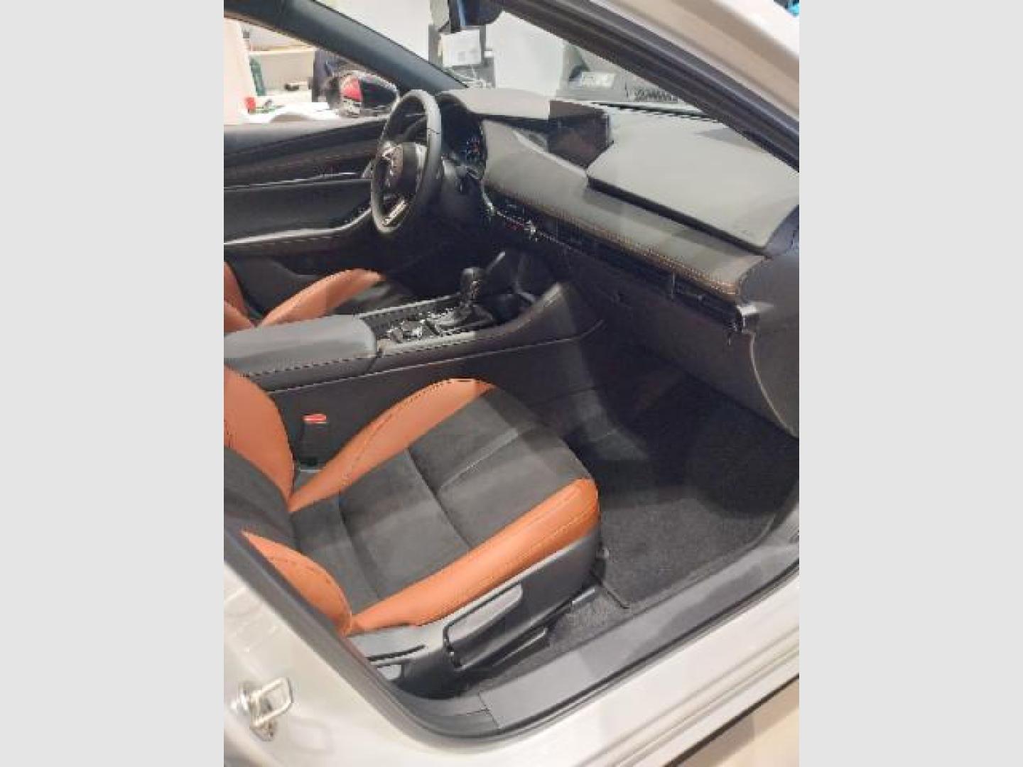 Mazda 3 2.0 e-SKYACTIV-G 90KW NAGISA