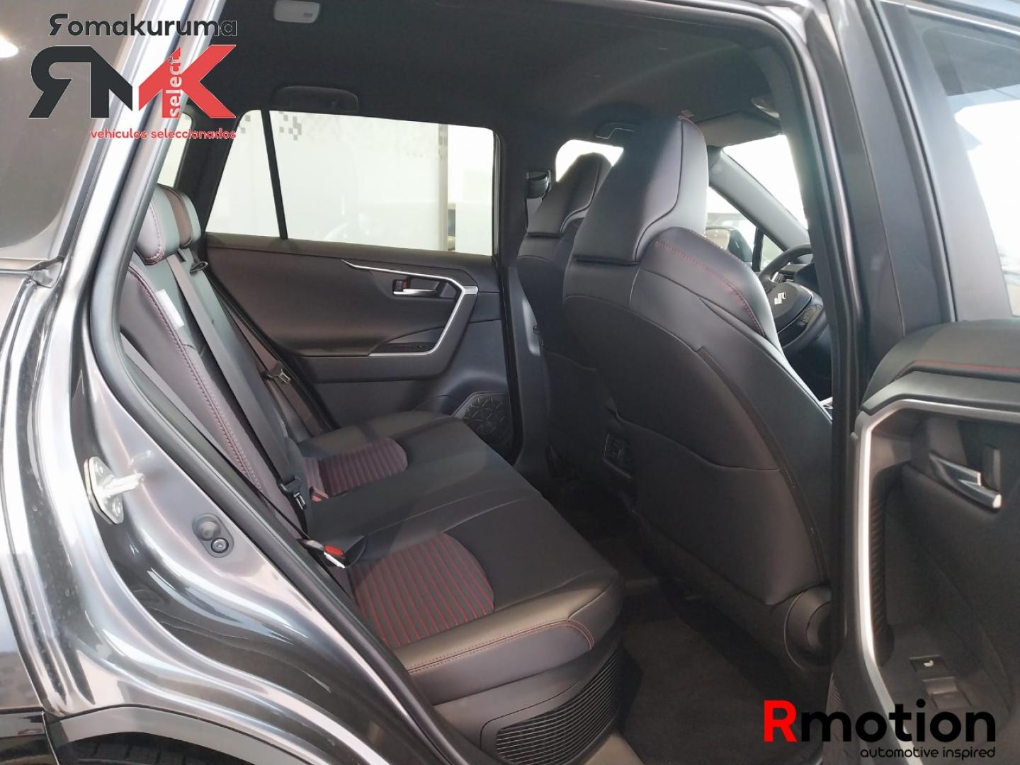 Suzuki Across 2.5 PHEV 4WD