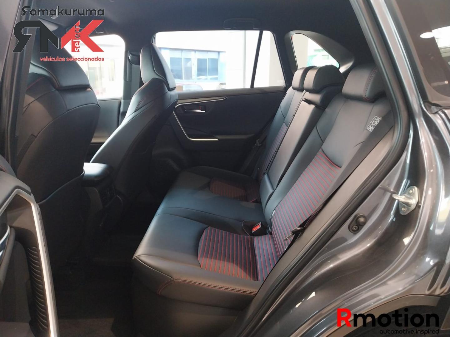 Suzuki Across 2.5 PHEV 4WD