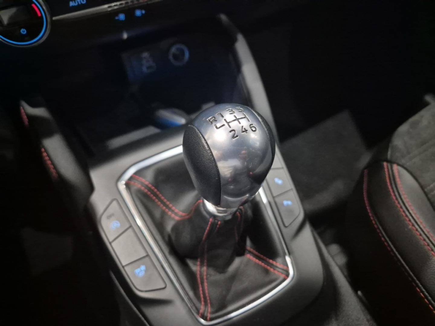 Ford Kuga ST-Line X 1.5T EcoBoost 110kW (150CV)