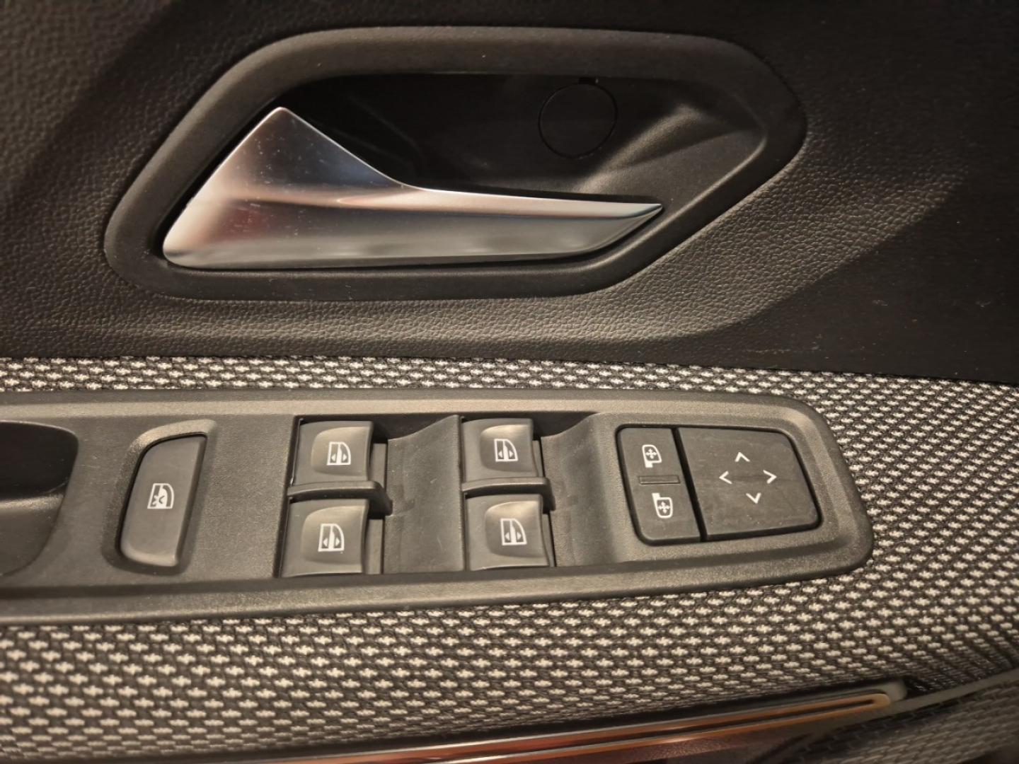 Dacia Sandero Essential TCe 67kW (90CV)