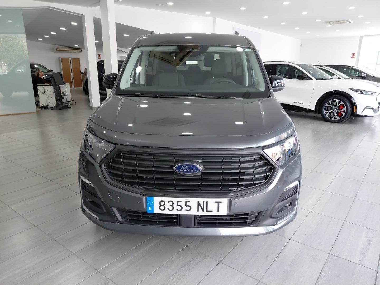 Ford Tourneo Connect 1.5 Ecoboost PHEV Titanium Auto 150CV