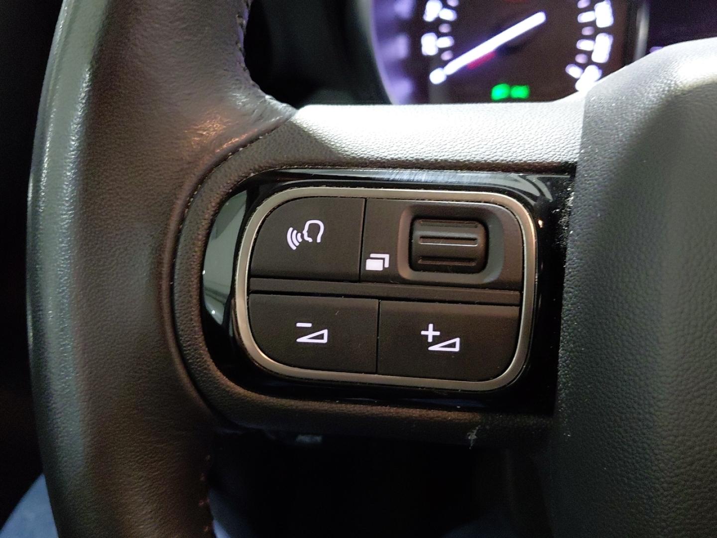 Citroen C3 Aircross 1.2 PURETECH 81KW SHINE 110 5P