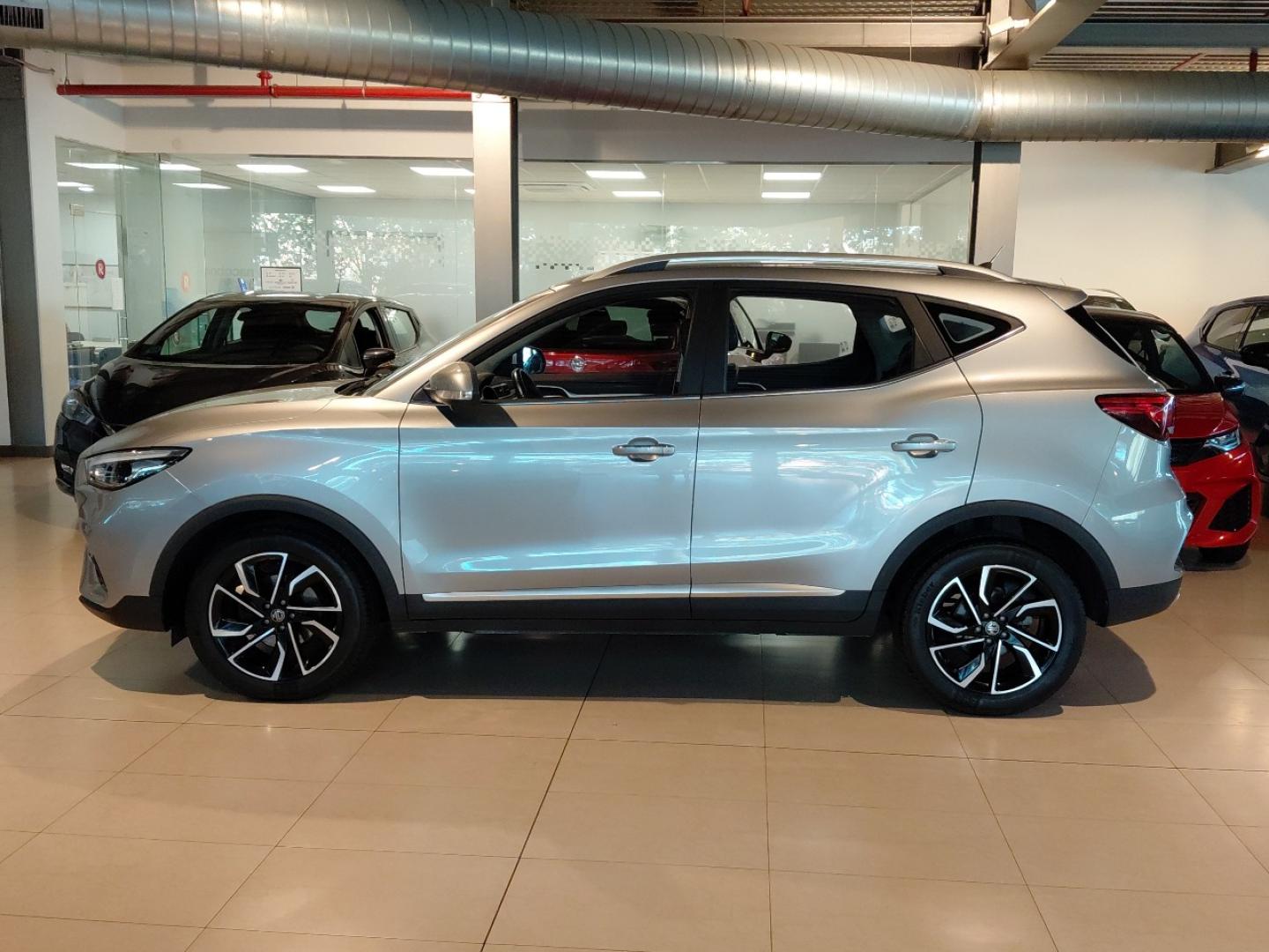MG ZS 1.5 LUXURY 106 5P