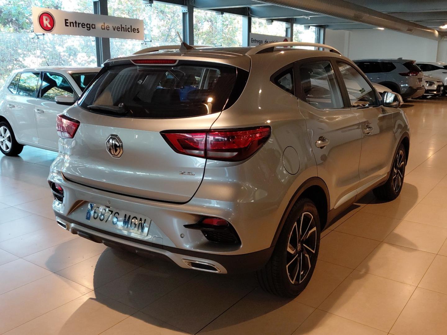 MG ZS 1.5 LUXURY 106 5P