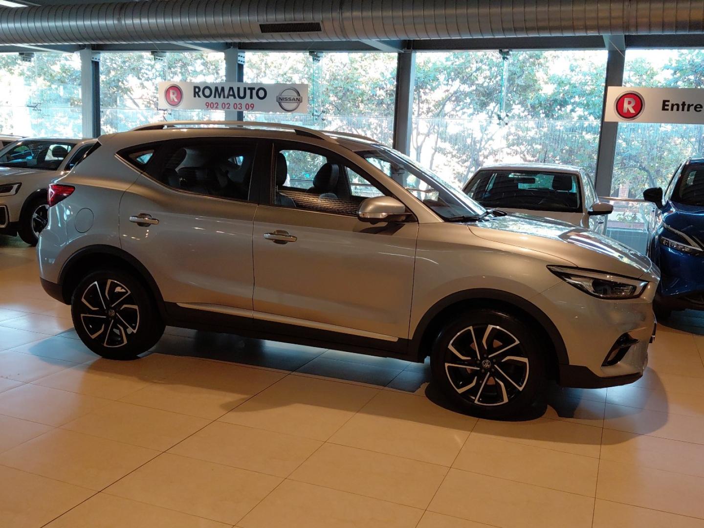 MG ZS 1.5 LUXURY 106 5P