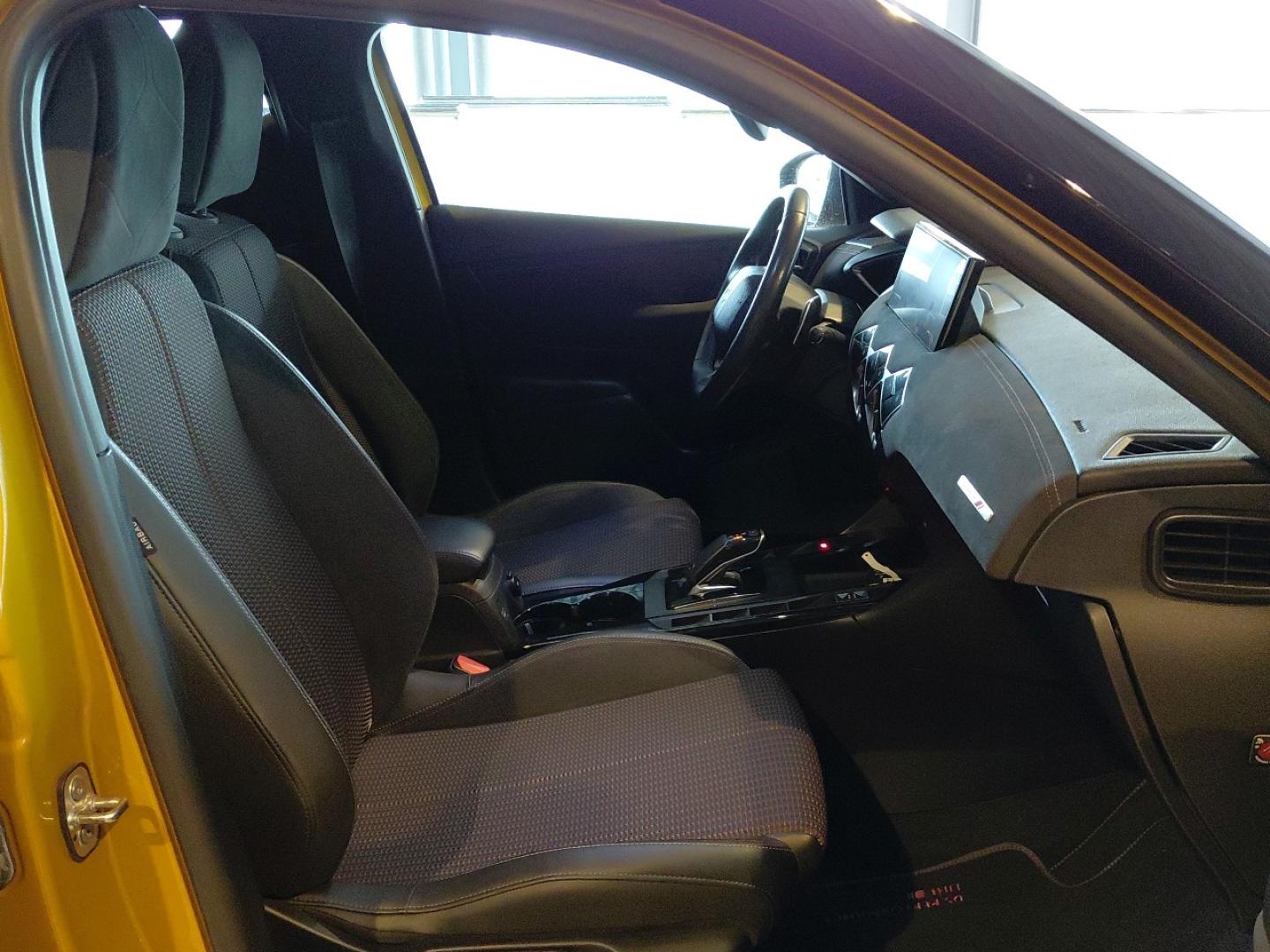 DS 1.2 PURETECH 96KW PERFORMANCE LINE AUTO 130 5P