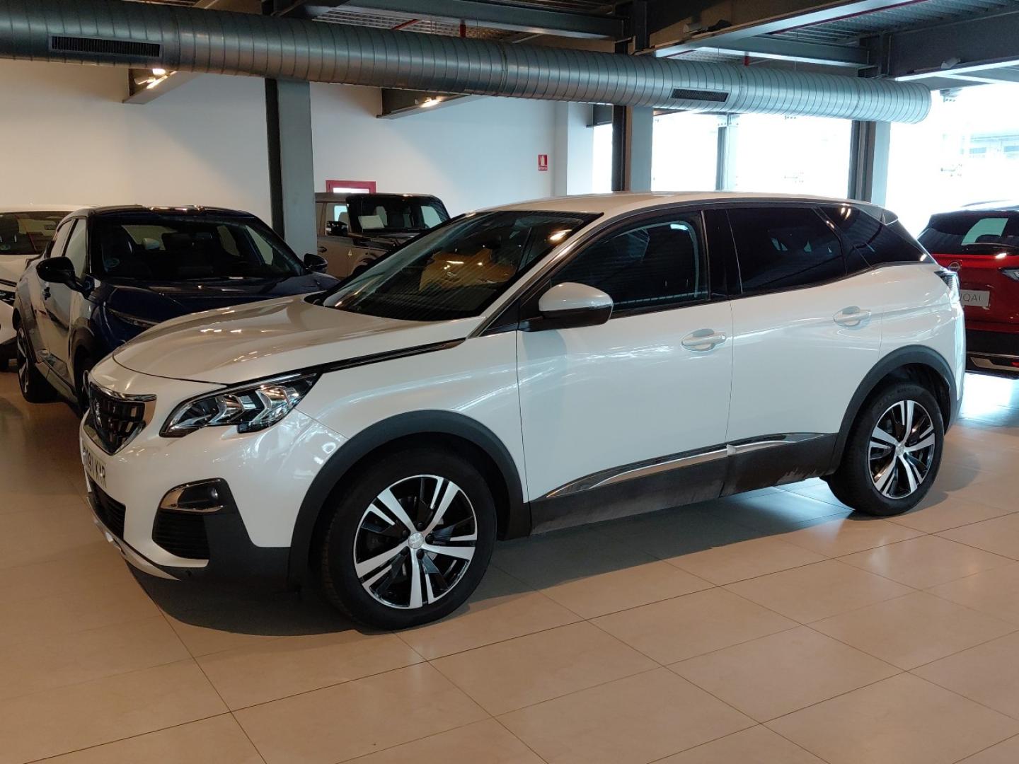 Peugeot 3008 1.2 PURETECH 96KW ALLURE S&S 130 5P