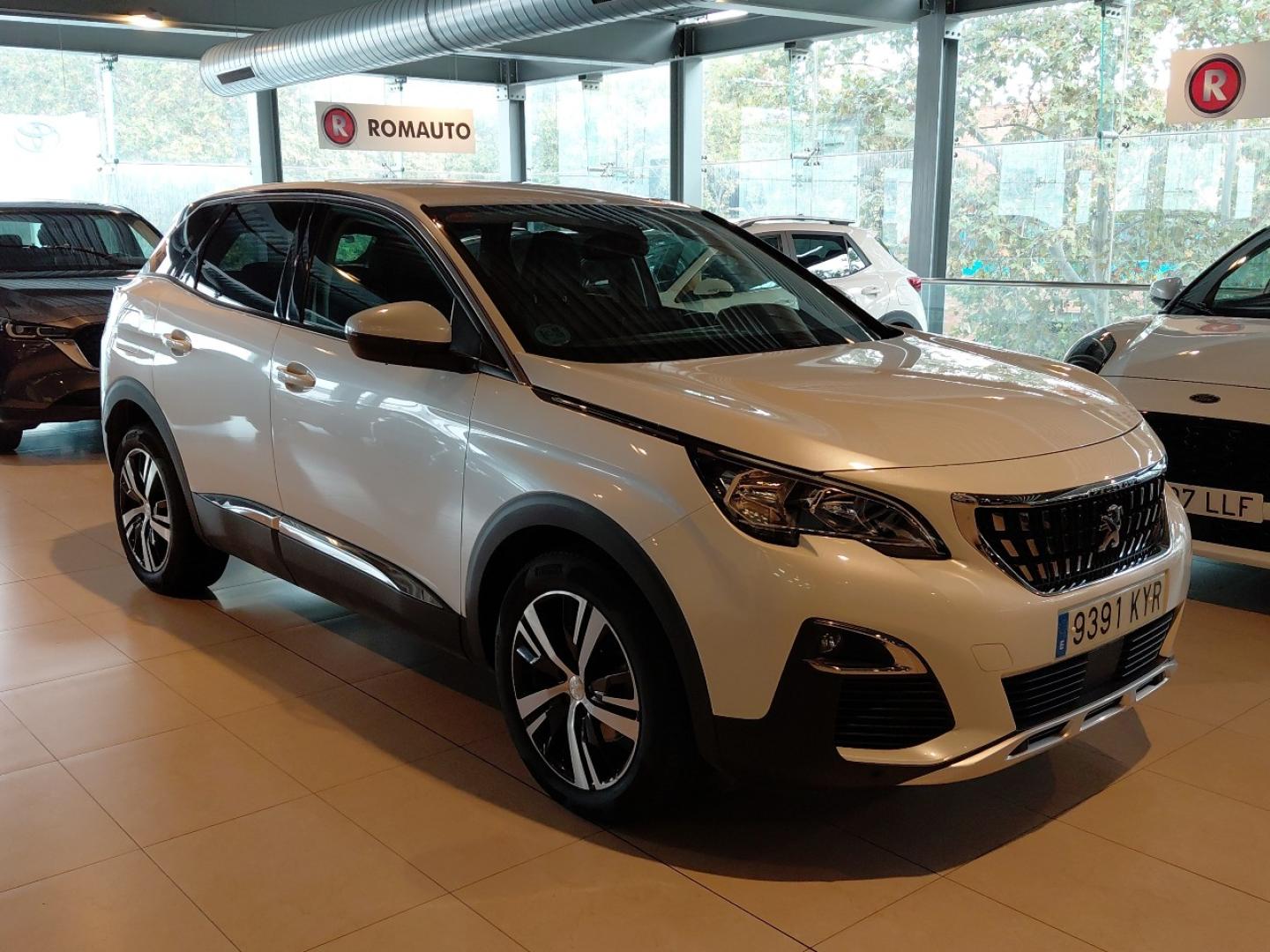 Peugeot 3008 1.2 PURETECH 96KW ALLURE S&S 130 5P