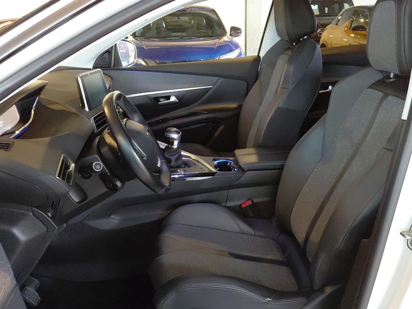 Peugeot 3008 1.2 PURETECH 96KW ALLURE S&S 130 5P
