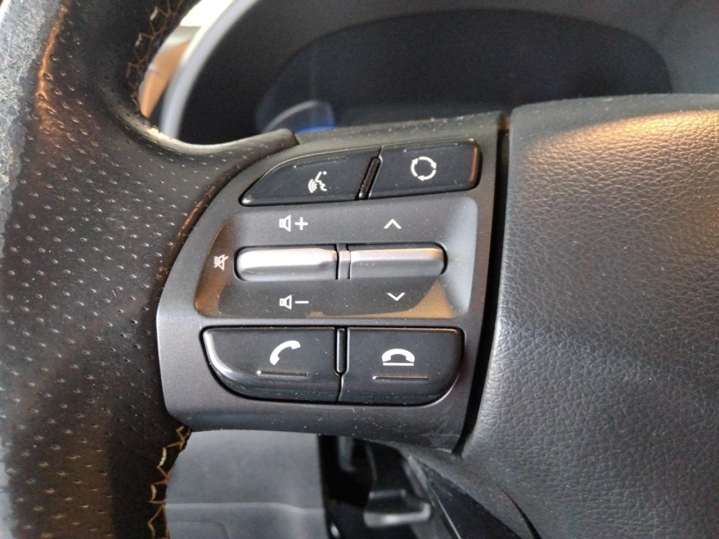 Hyundai Kona 1.0 TGDI TECNO LIME 2WD 120 5P